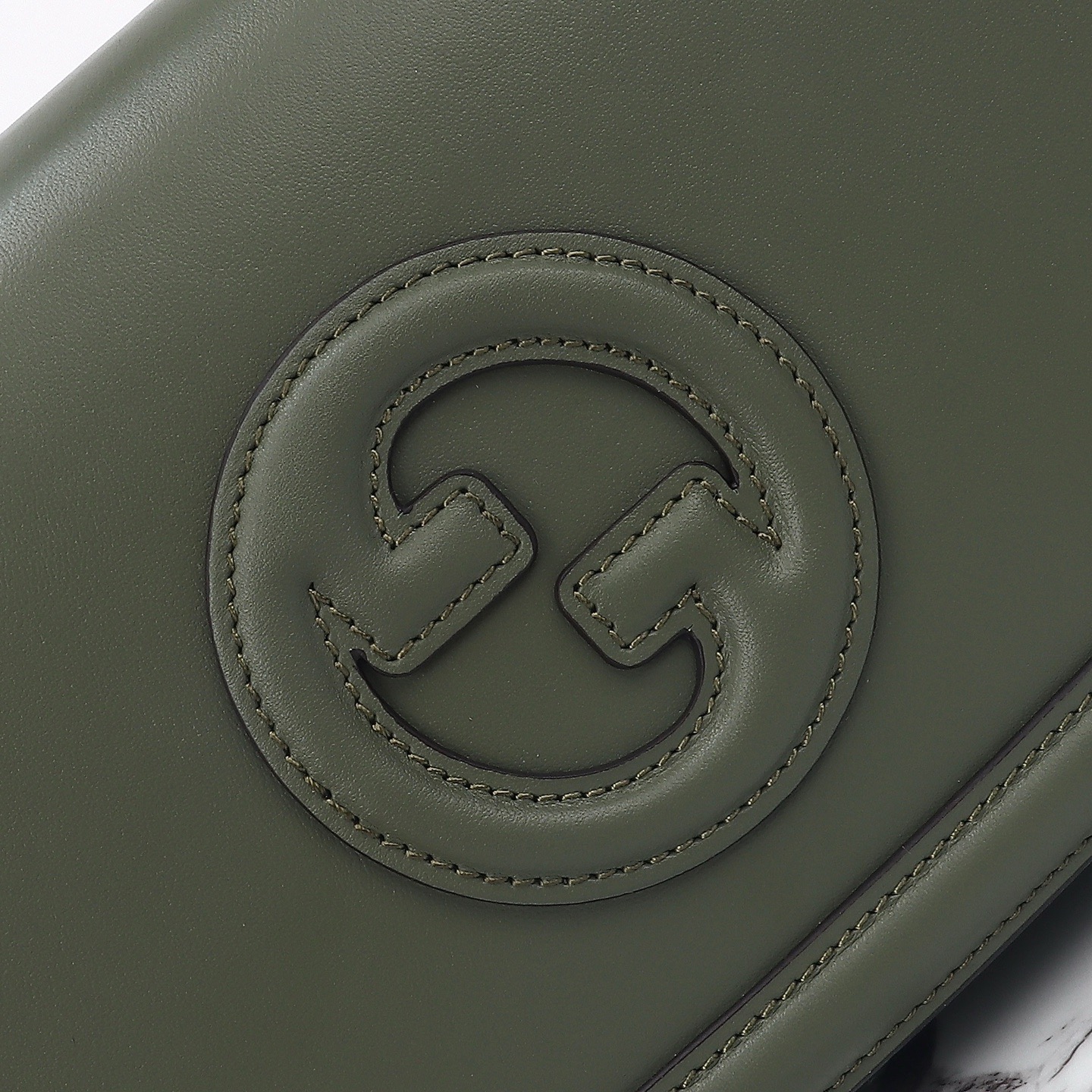 Gucci 구찌 인터로킹 G 캔버스 탑핸들 숄더백 블랙 레더 아이보리 815714 7