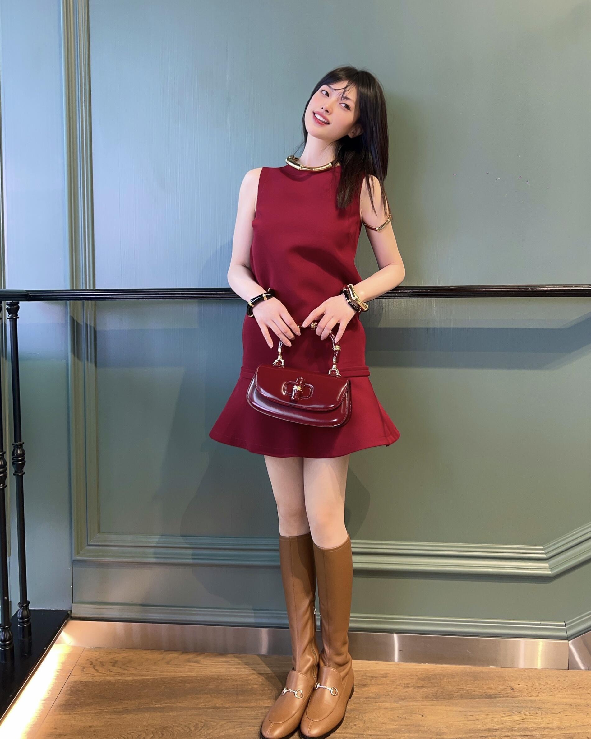 Gucci 구찌 뱀부 1947 탑핸들백 스무스 레더 화이트 블루 뱀부 핸들 골드 하드웨어 4