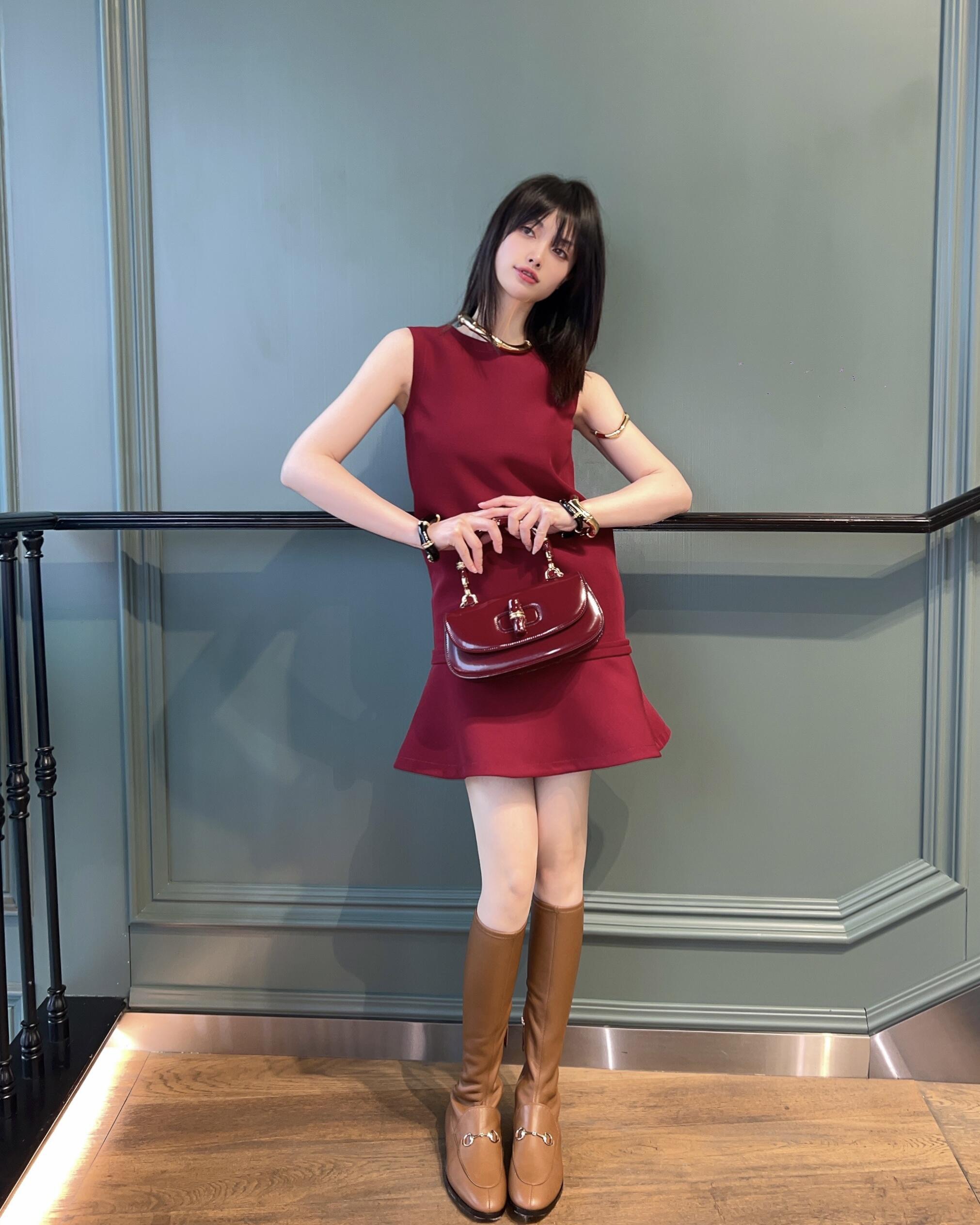 Gucci 구찌 뱀부 1947 탑핸들백 스무스 레더 화이트 블루 뱀부 핸들 골드 하드웨어 5