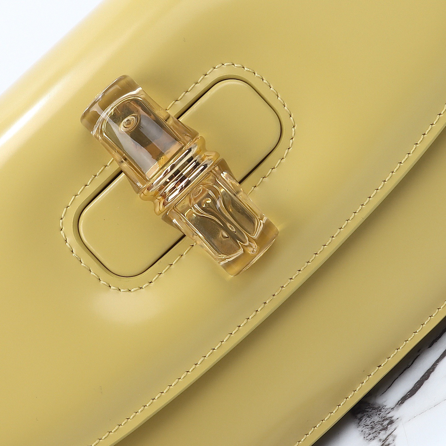 Gucci 구찌 뱀부 1947 탑핸들백 스무스 레더 화이트 블루 뱀부 핸들 골드 하드웨어 4