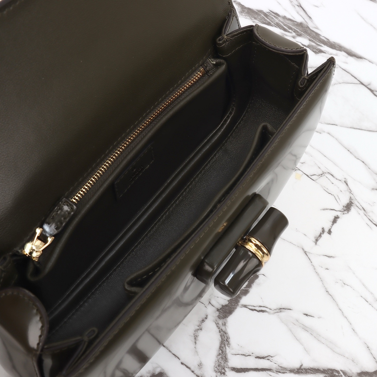 Gucci 구찌 뱀부 1947 탑핸들백 스무스 레더 화이트 블루 뱀부 핸들 골드 하드웨어 18