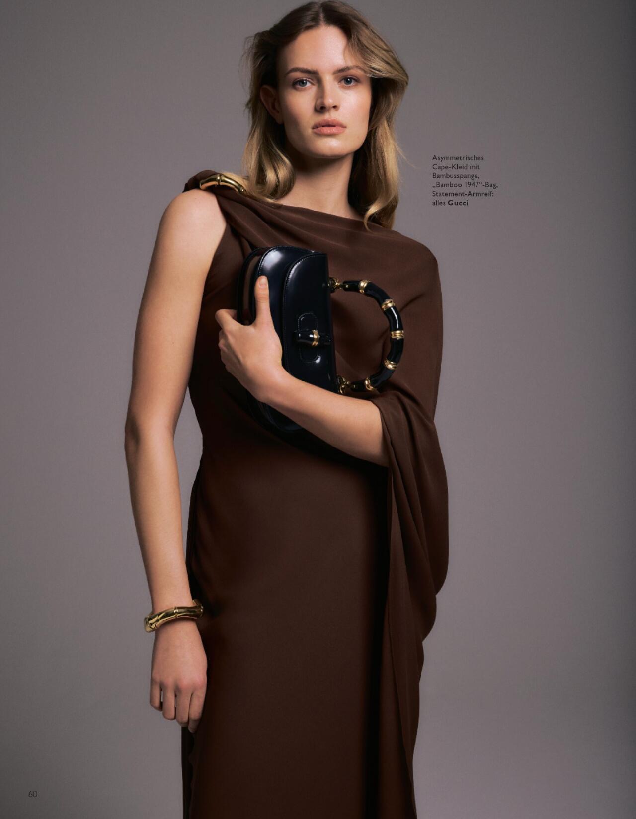 Gucci 구찌 뱀부 1947 탑핸들백 스무스 레더 화이트 블루 뱀부 핸들 골드 하드웨어 3