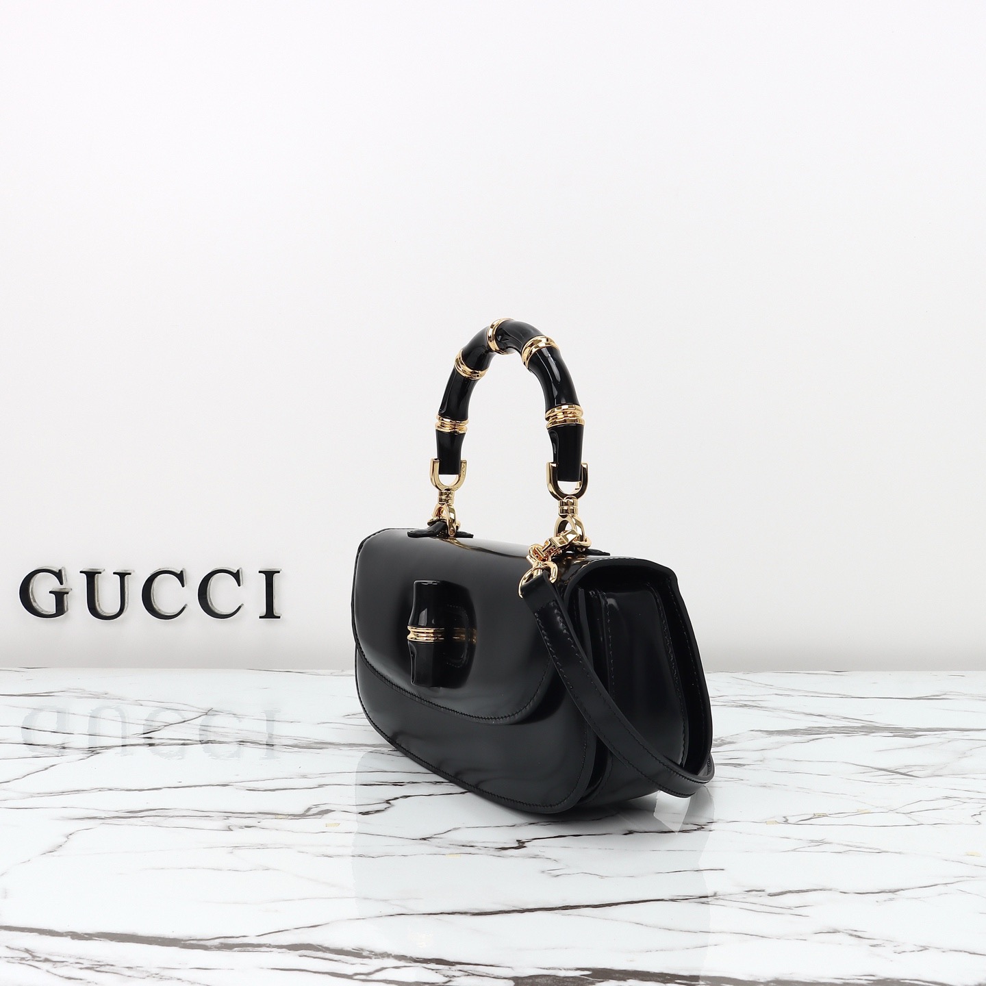 Gucci 구찌 뱀부 1947 탑핸들백 스무스 레더 화이트 블루 뱀부 핸들 골드 하드웨어 11