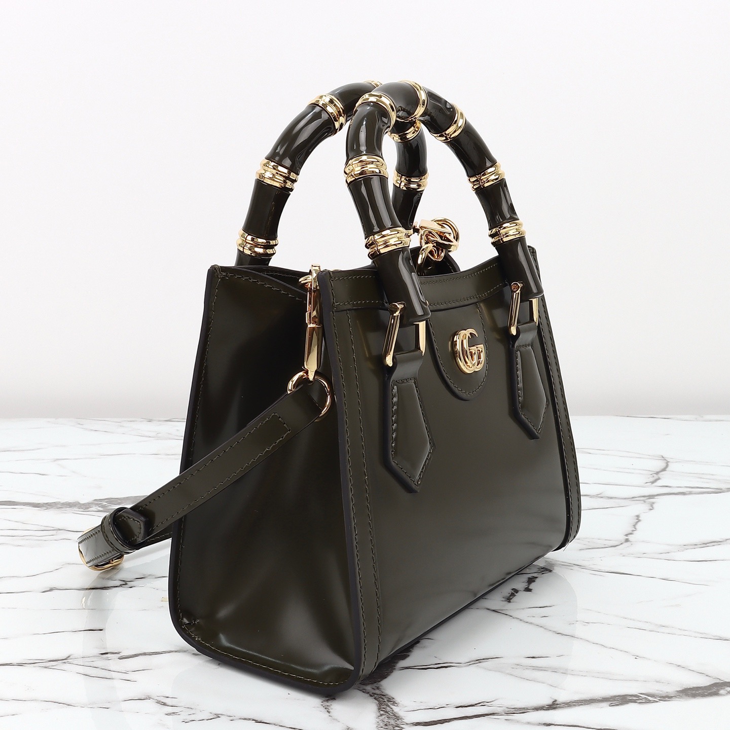 Gucci 구찌 뱀부 핸들 미니 토트백 페이턴트 레더 포레스트 그린 GHW 7