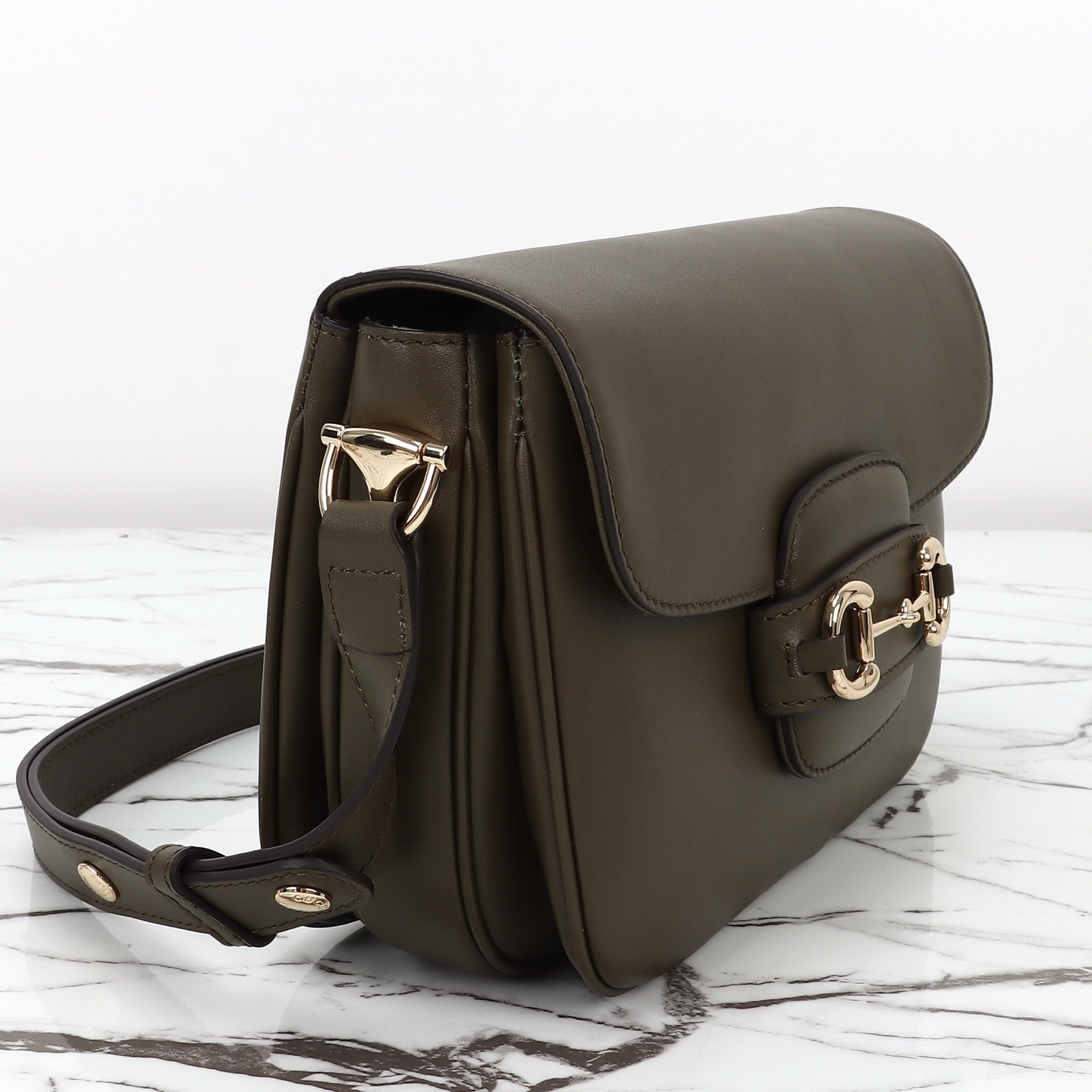 Gucci 구찌 홀스빗 레더 크로스백 포레스트 그린 골드 하드웨어 7