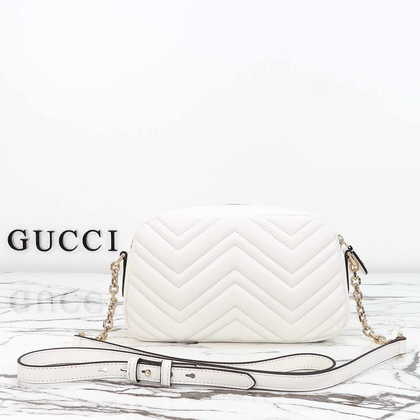 Gucci 구찌 GG 마몬트 카메라백 스몰 레더 화이트 골드 하드웨어 855273 3