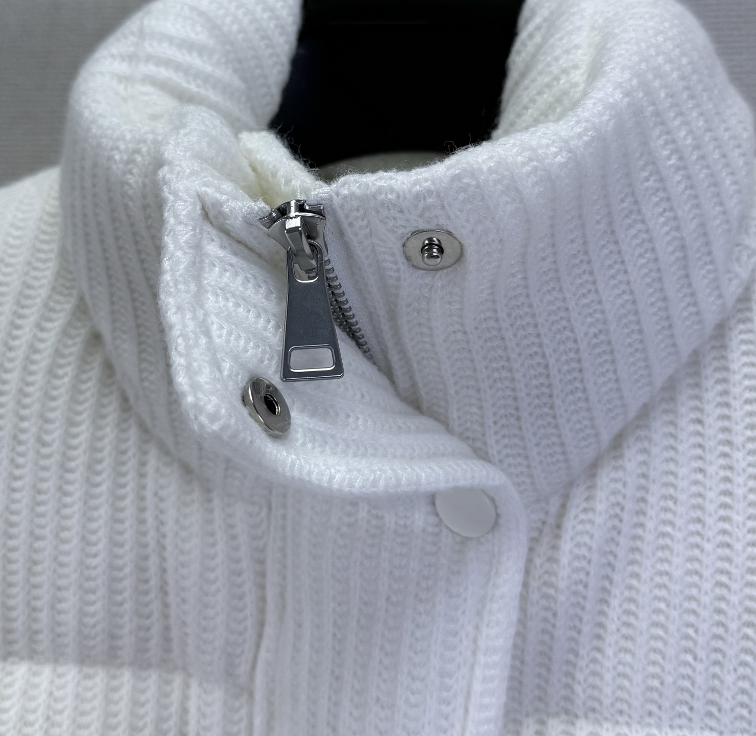 기타브랜드 기타브랜드 화이트 코듀로이 덕다운 패딩 재킷 12