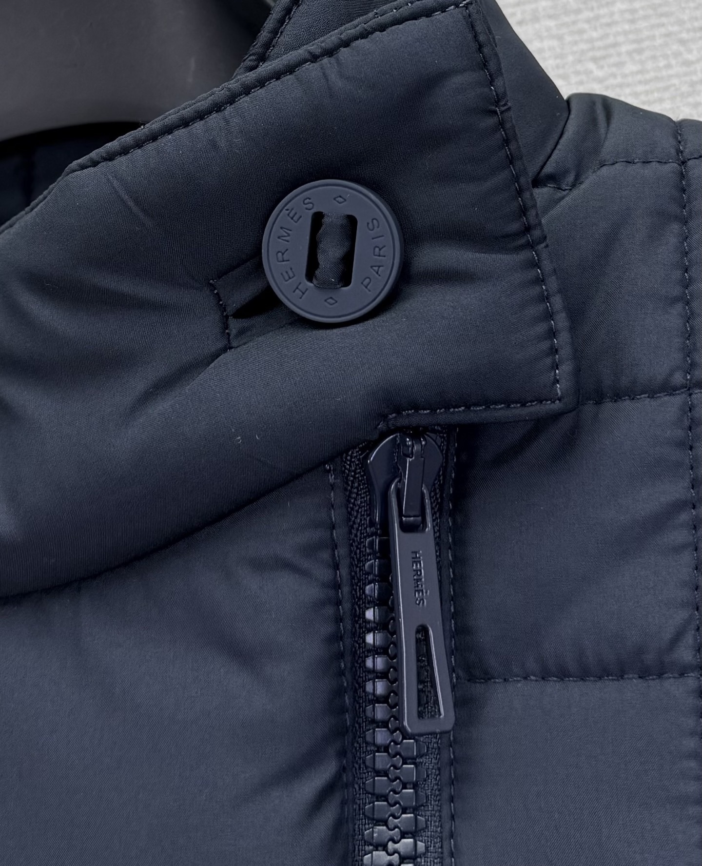 Hermes 에르메스 퀼팅 벨티드 패딩 코트 11