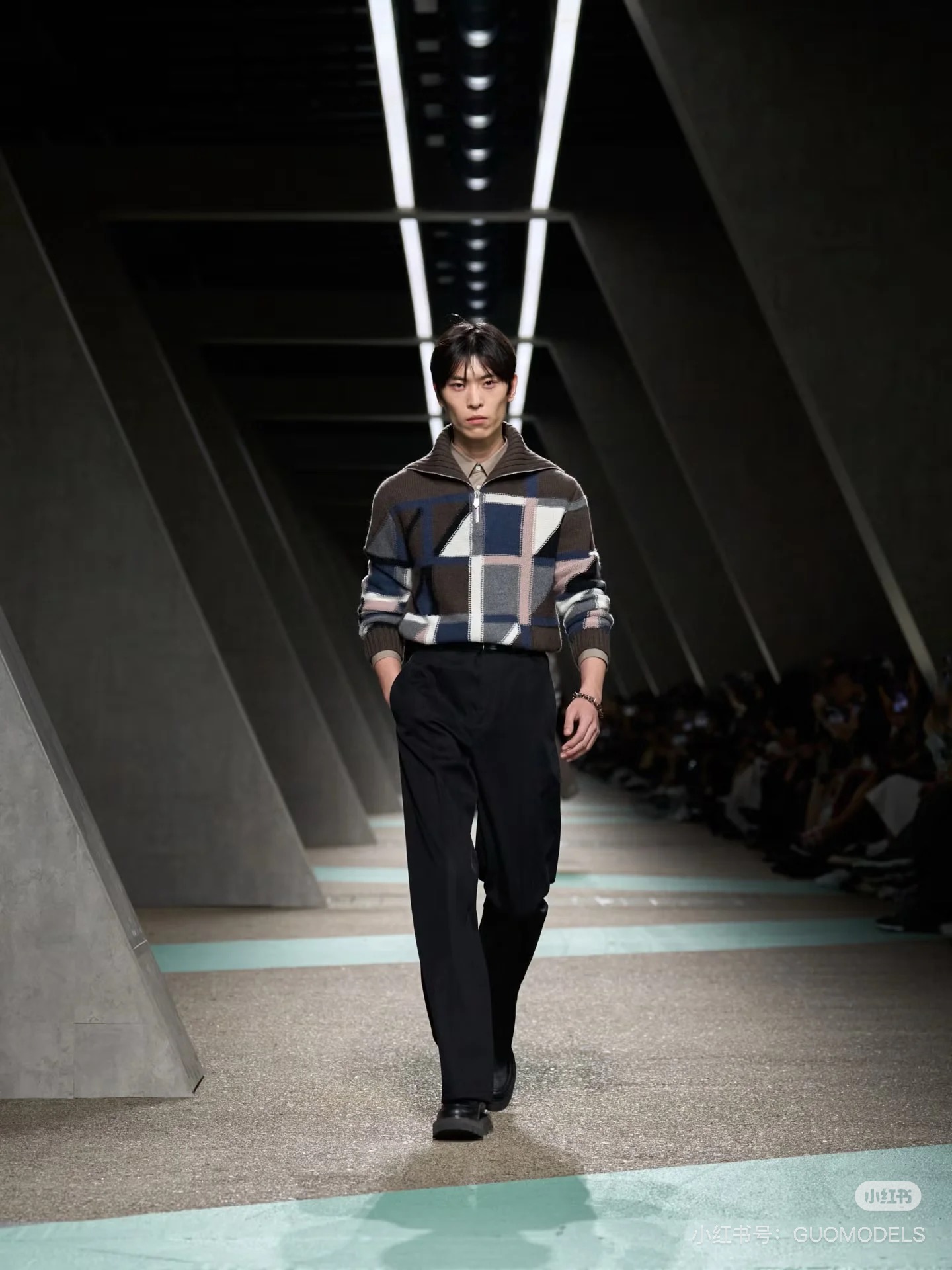 Hermes 에르메스 2025 FW 남성 하프집업 패턴 니트 풀오버 2