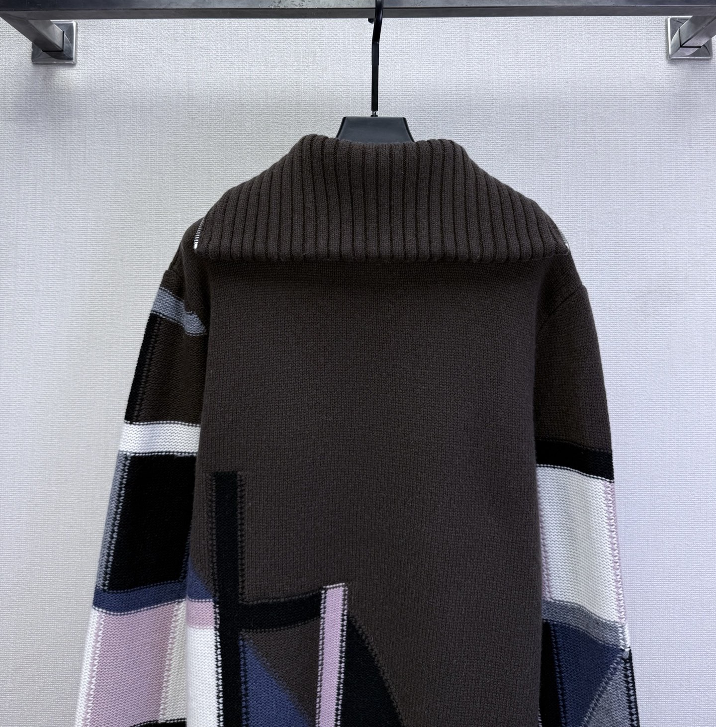 Hermes 에르메스 2025 FW 남성 하프집업 패턴 니트 풀오버 13