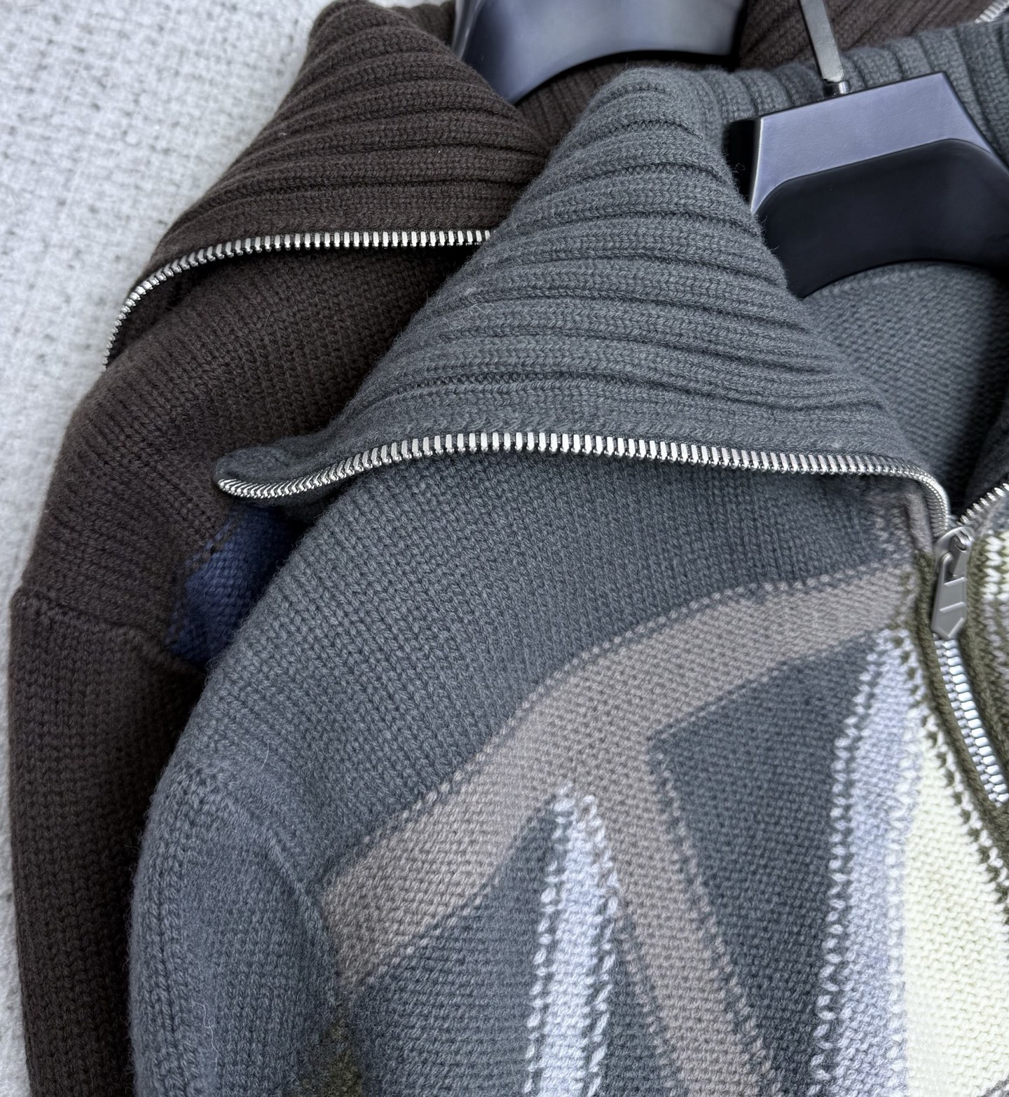 Hermes 에르메스 2025 FW 남성 하프집업 패턴 니트 풀오버 18