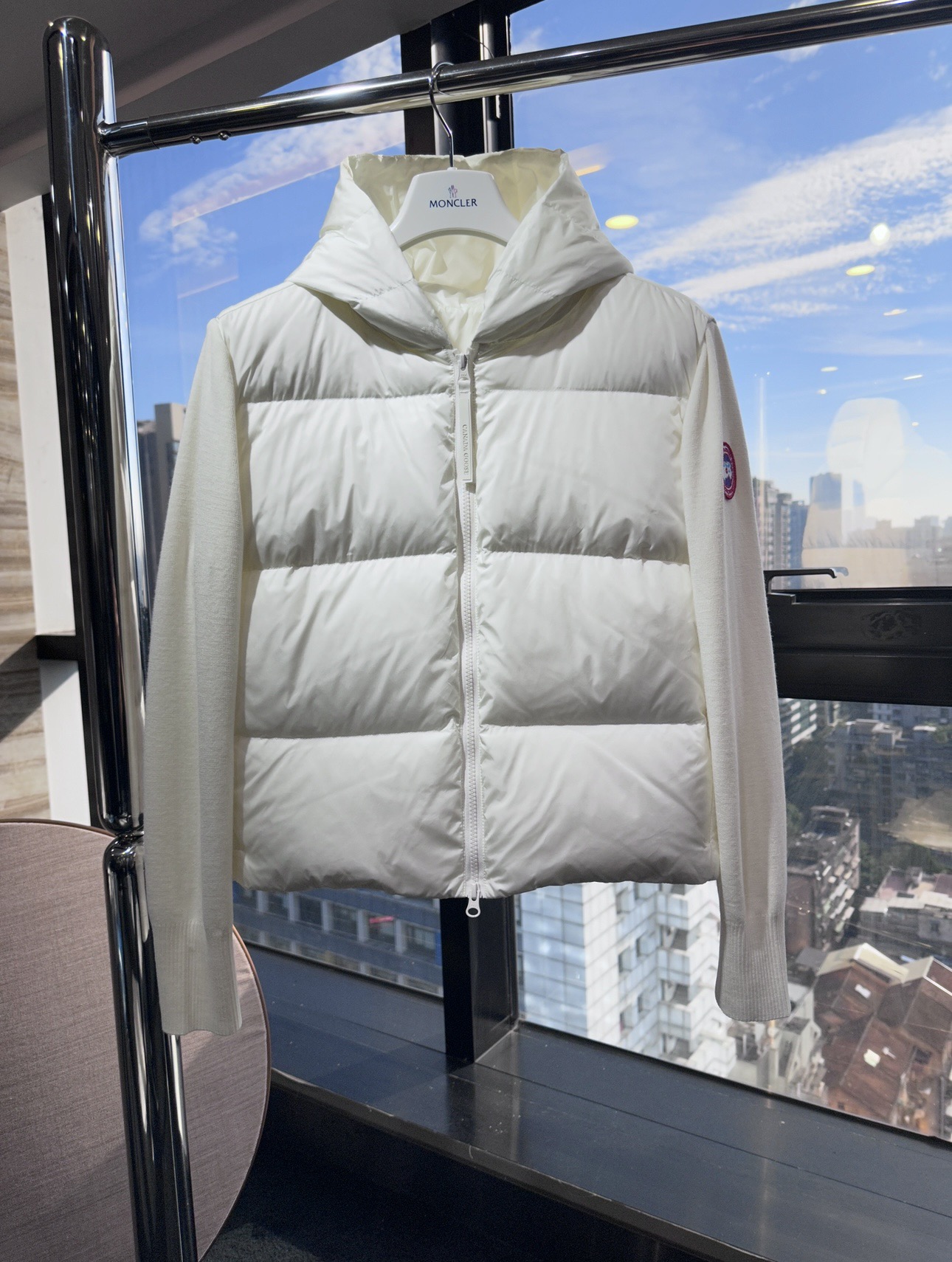 Canada Goose 캐나다구스 HyBridge 니트 패널 다운 후드 집업 6507WT 1