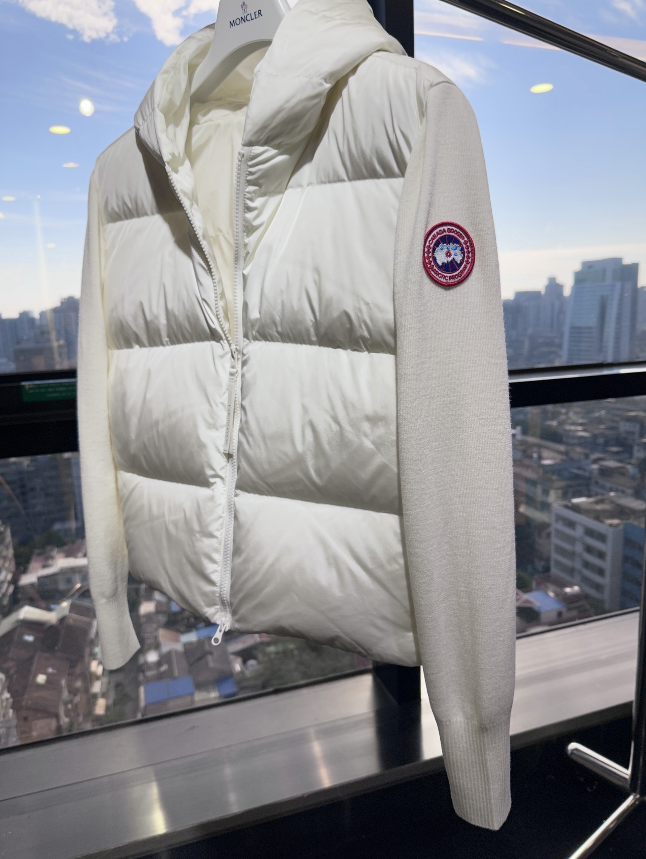 Canada Goose 캐나다구스 HyBridge 니트 패널 다운 후드 집업 6507WT 7