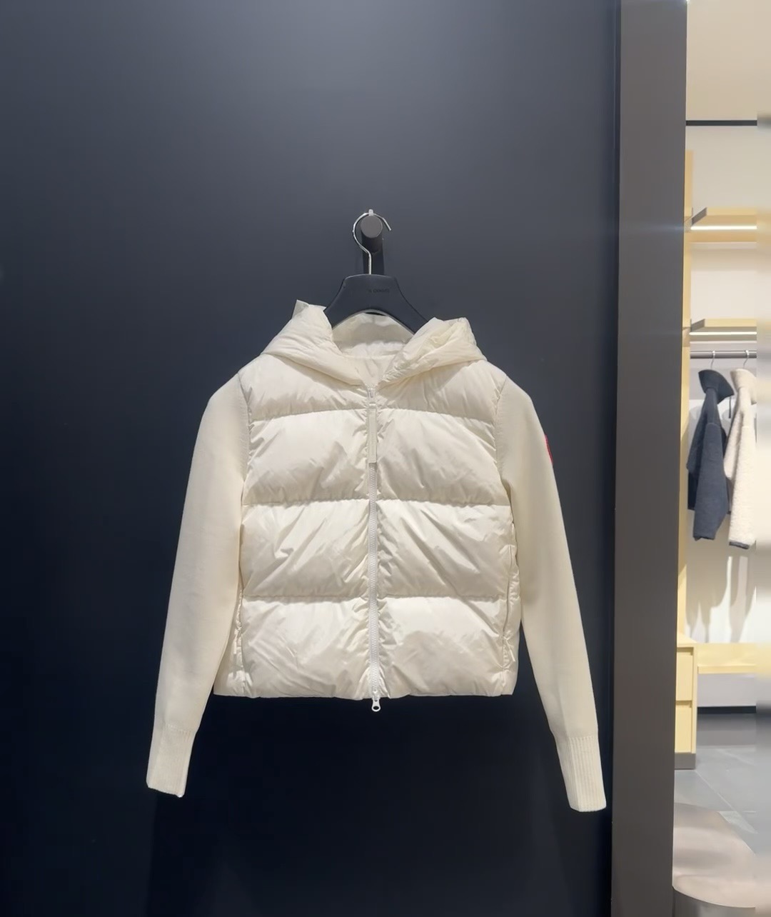 Canada Goose 캐나다구스 HyBridge 니트 패널 다운 후드 집업 6507WT 10