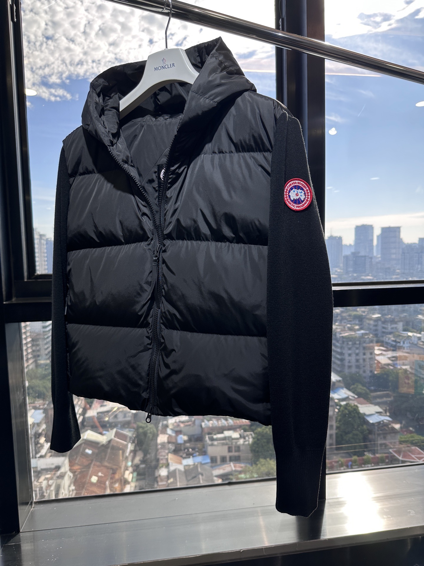 Canada Goose 캐나다구스 HyBridge 니트 패널 다운 후드 집업 6507WT 3
