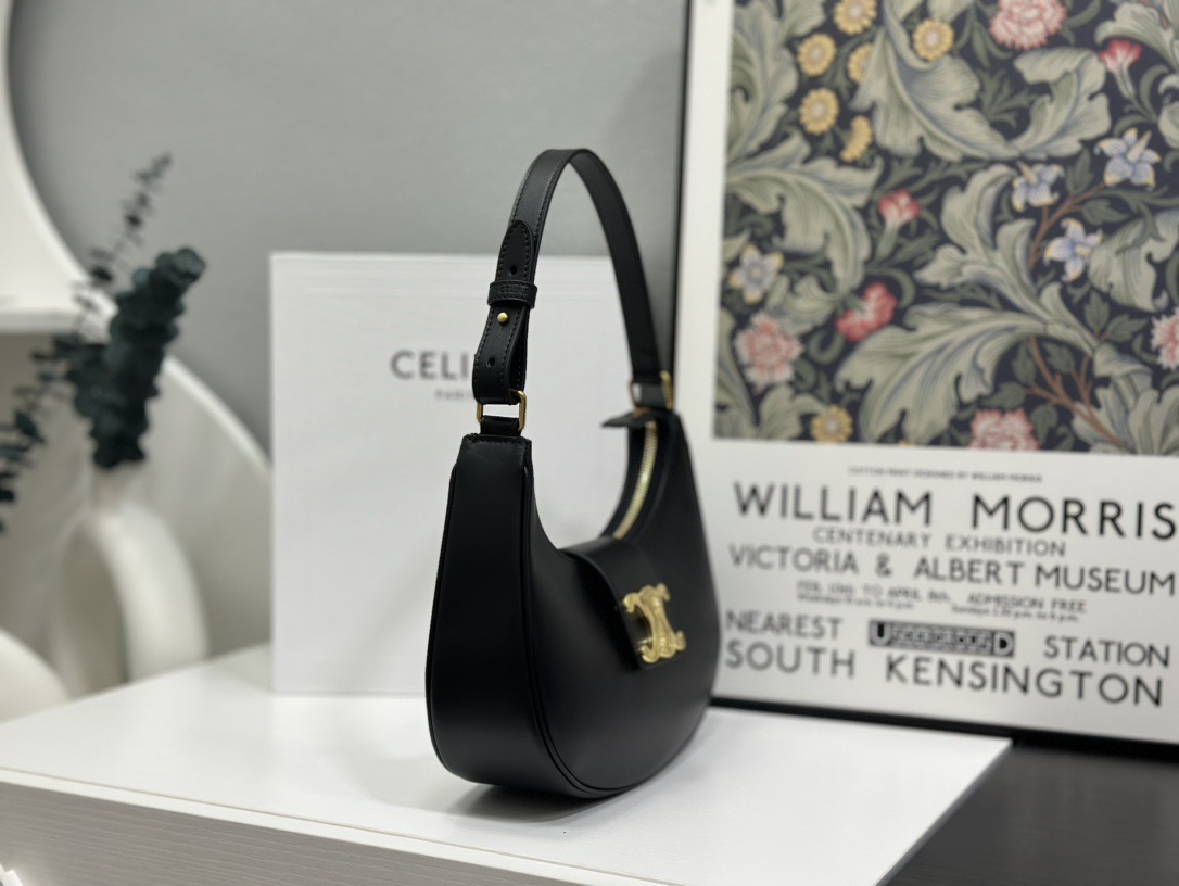 Celine 셀린느 AVA 트리오페 호보백 스무스 카프스킨 블랙 골드 10