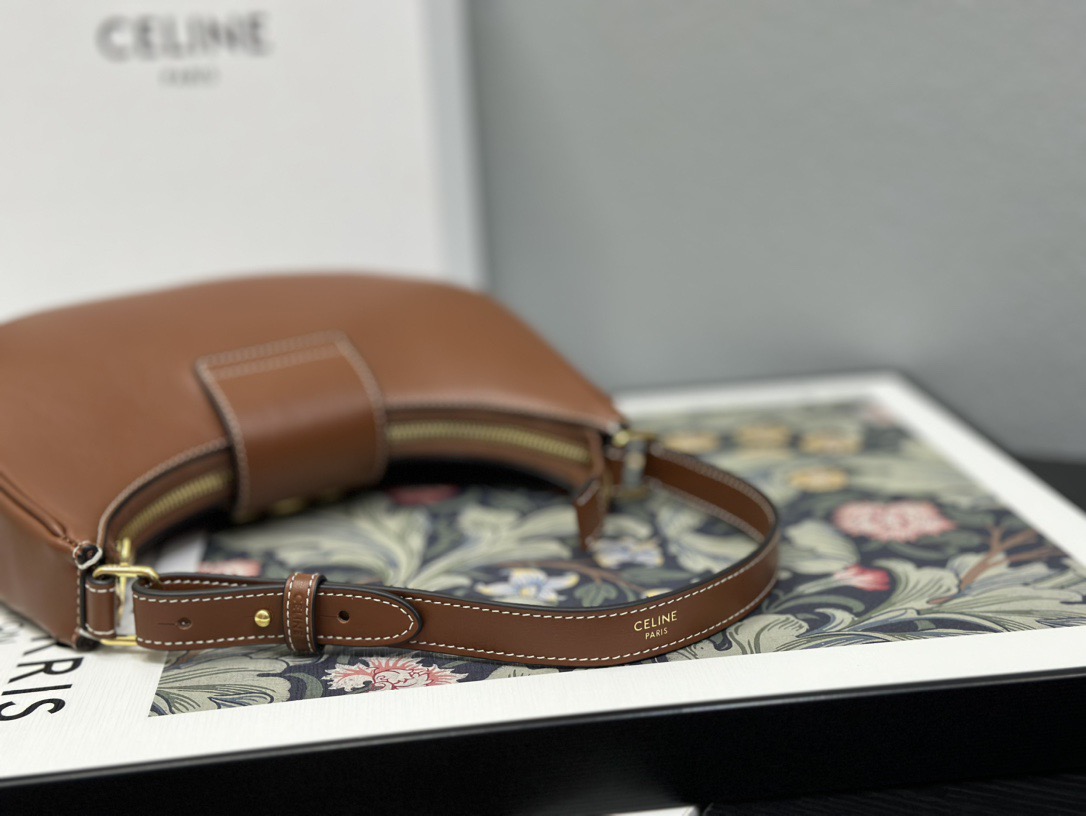 Celine 셀린느 AVA 트리오페 호보백 스무스 카프스킨 블랙 골드 15