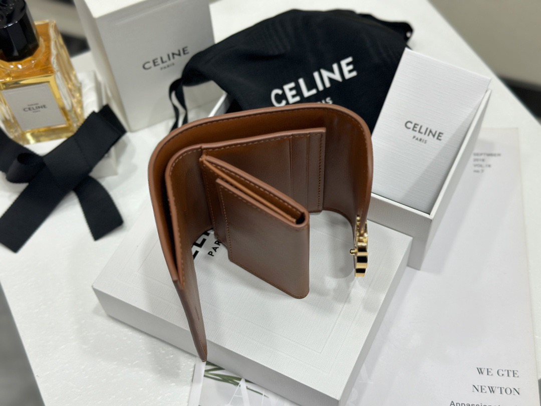 Celine 셀린느 트리오페 미니 플랩 반지갑 스무스 카프스킨 블랙 골드 4