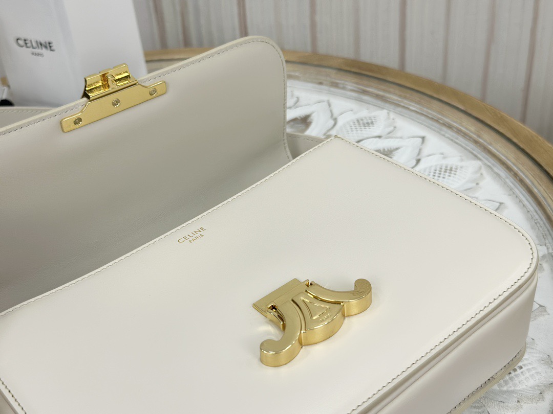 Celine 셀린느 트리오프 클래식 박스 백 미디움 스무스 카프스킨 블랙 골드 9