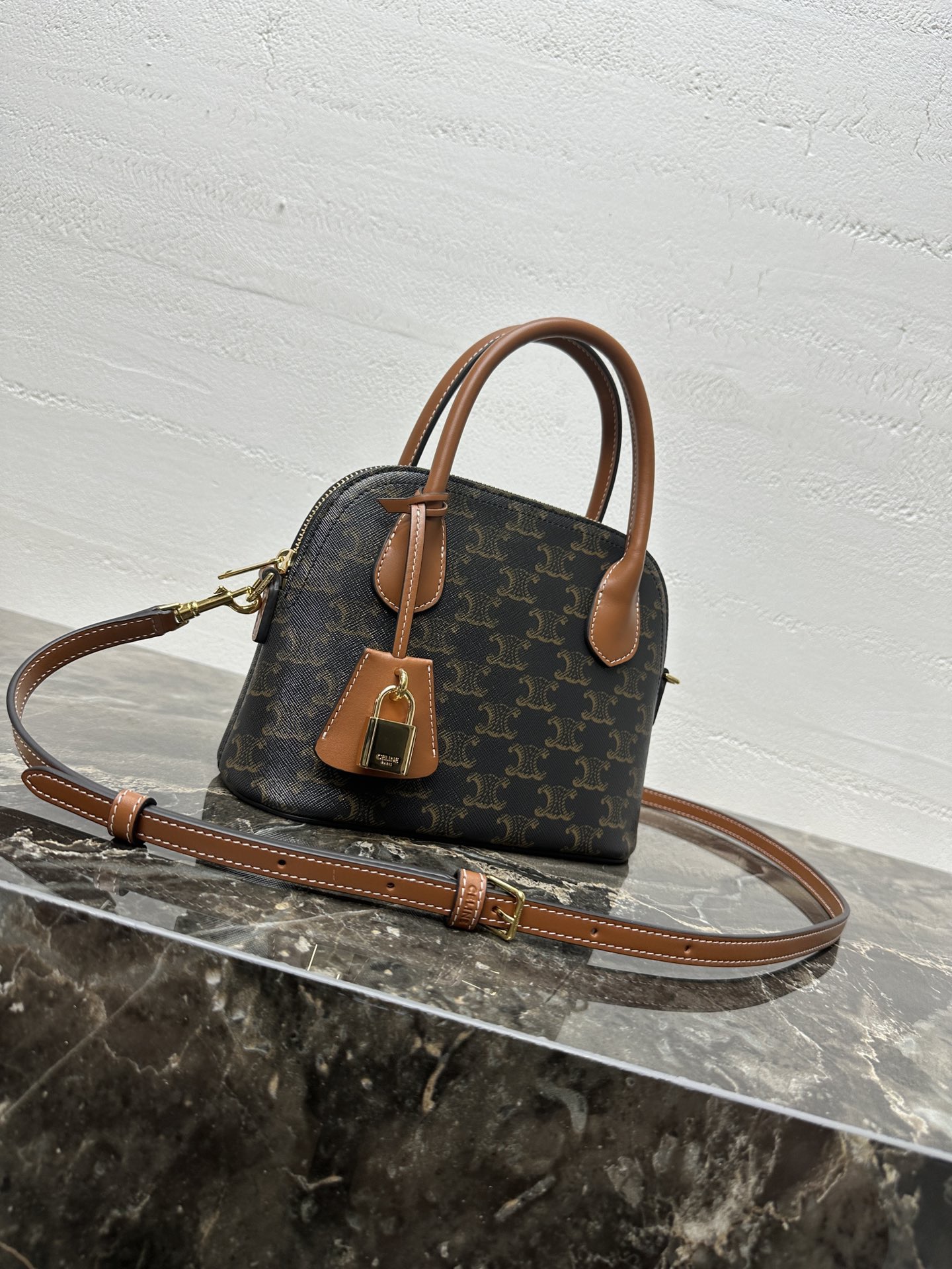 Celine 셀린느 Teen Honorine 트리오프 코팅 캔버스 토트백 브라운 5