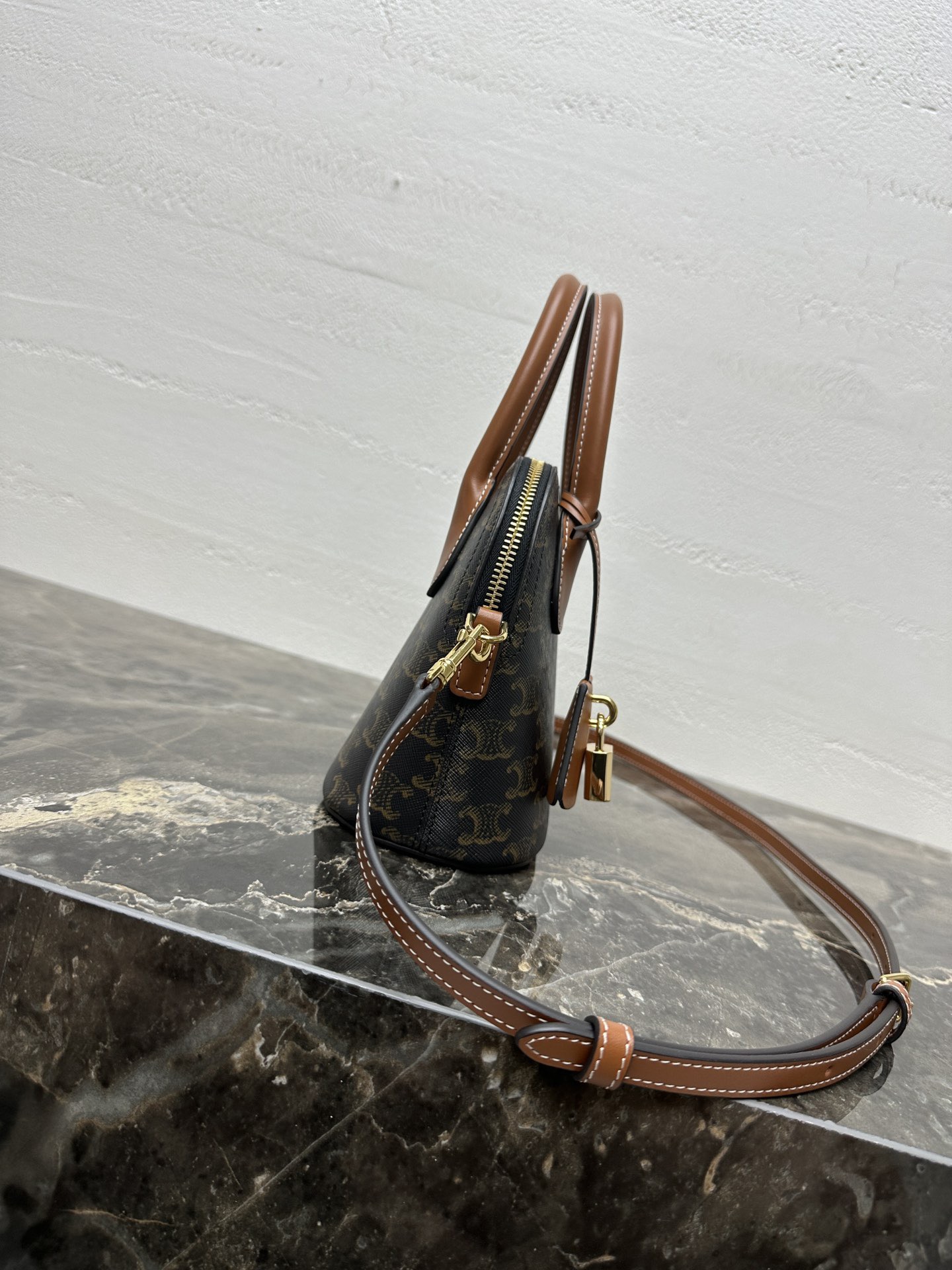 Celine 셀린느 Teen Honorine 트리오프 코팅 캔버스 토트백 브라운 7