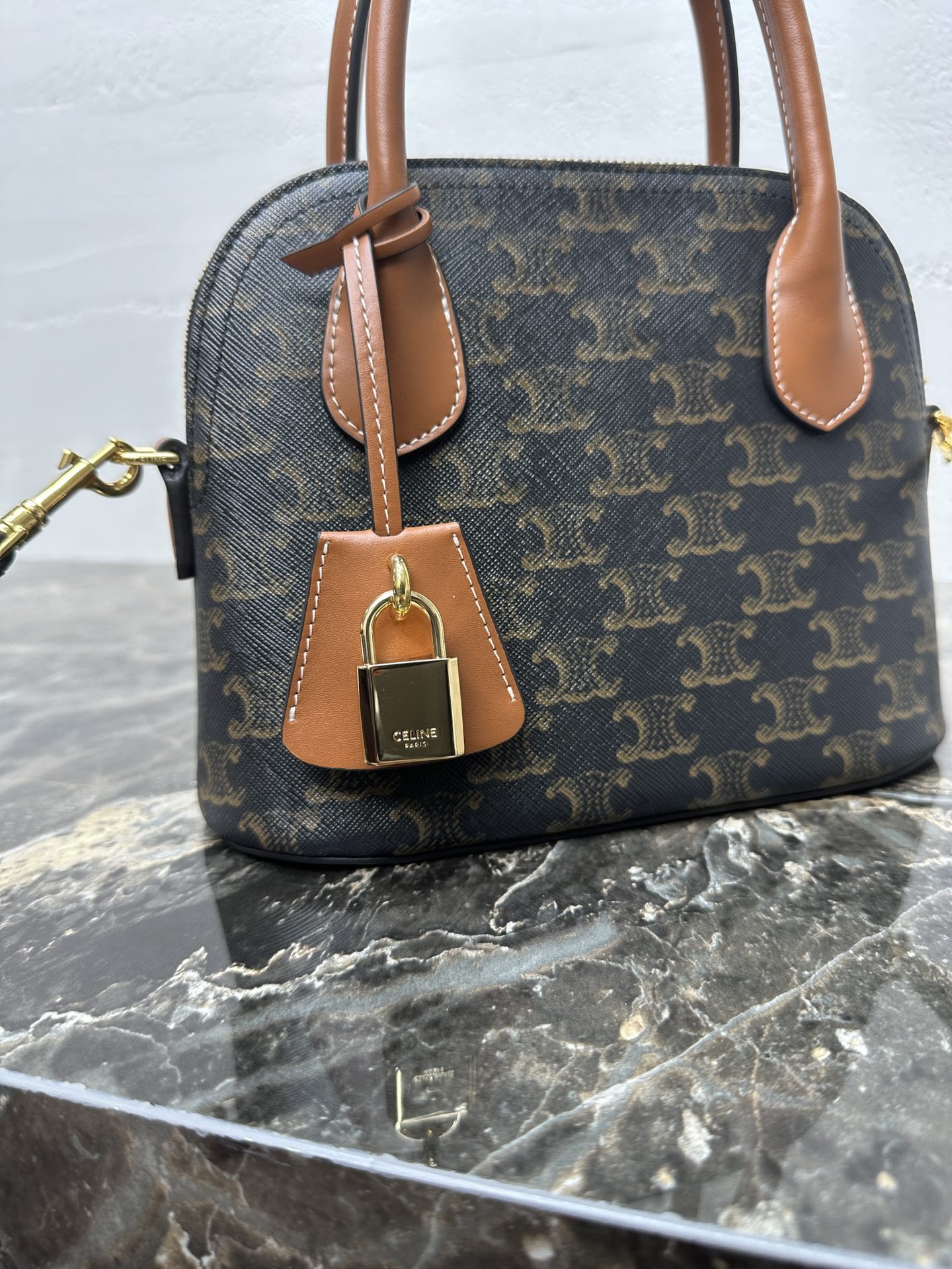 Celine 셀린느 Teen Honorine 트리오프 코팅 캔버스 토트백 브라운 8