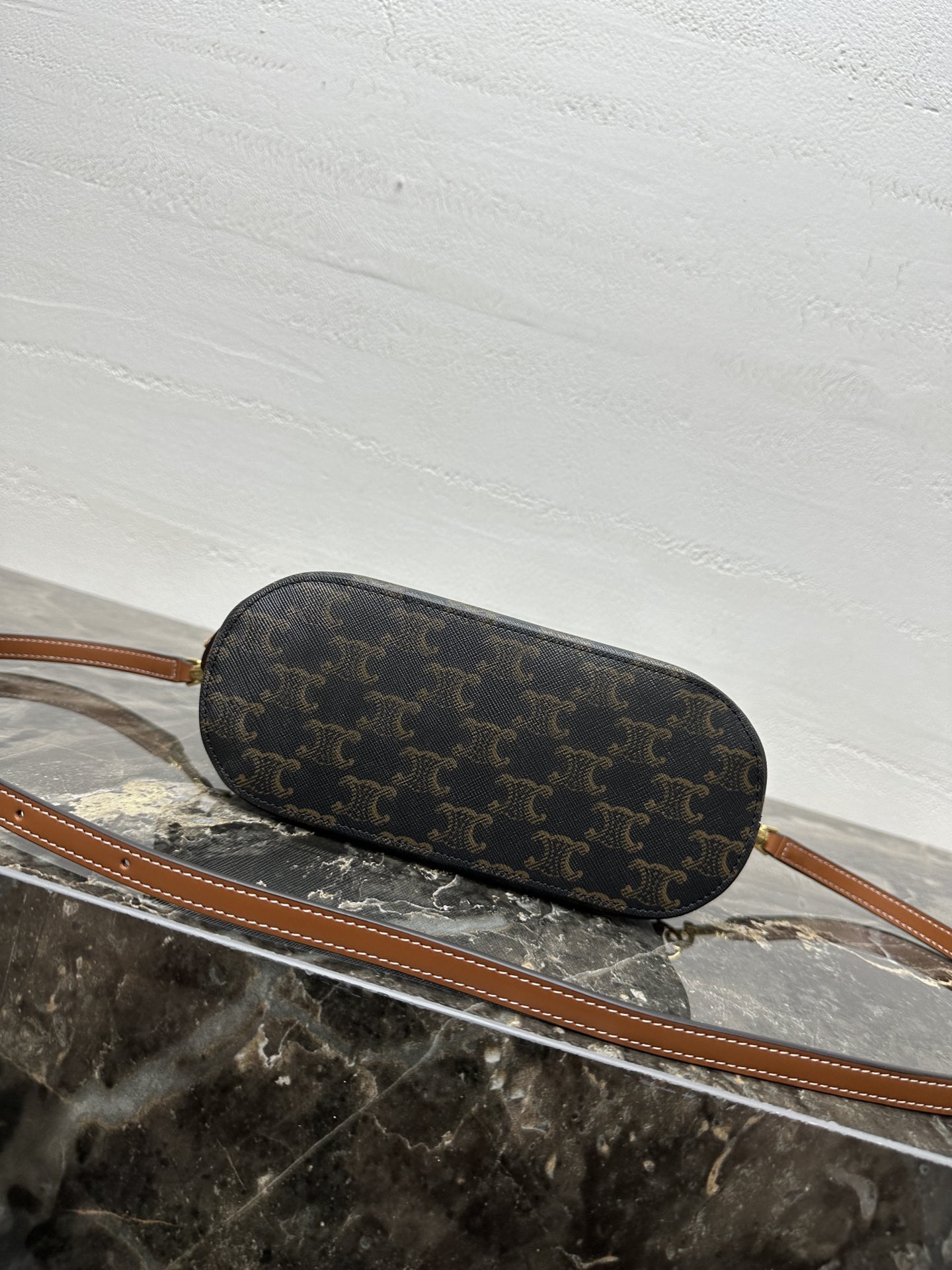 Celine 셀린느 Teen Honorine 트리오프 코팅 캔버스 토트백 브라운 9