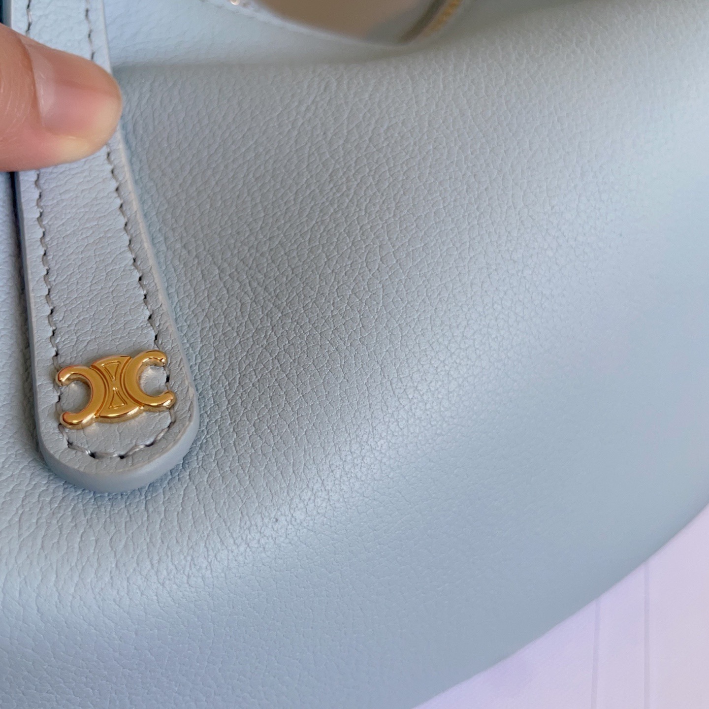 Celine 셀린느 루루 스몰 하프문 호보백 그레인드 카프스킨 파우더 핑크 골드 하드웨어 6