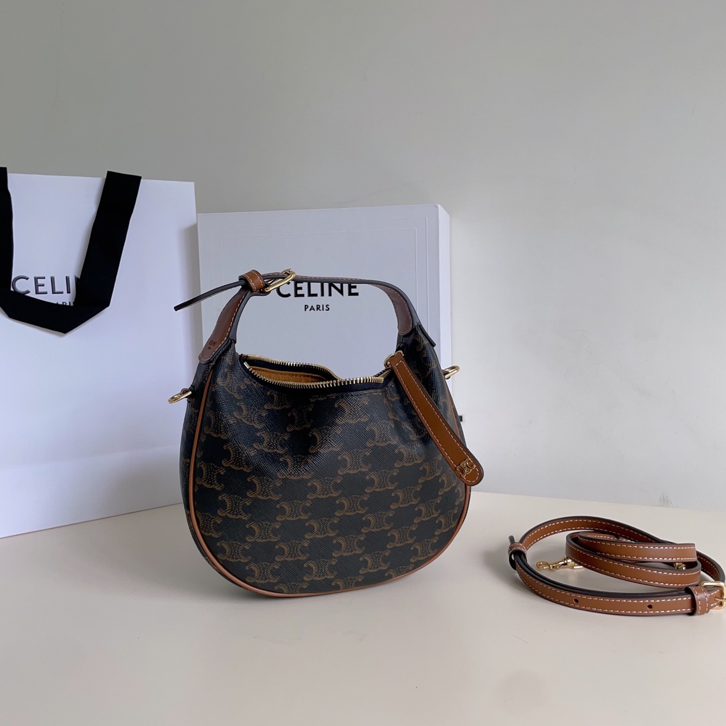 Celine 셀린느 루루 스몰 하프문 호보백 그레인드 카프스킨 파우더 핑크 골드 하드웨어 8