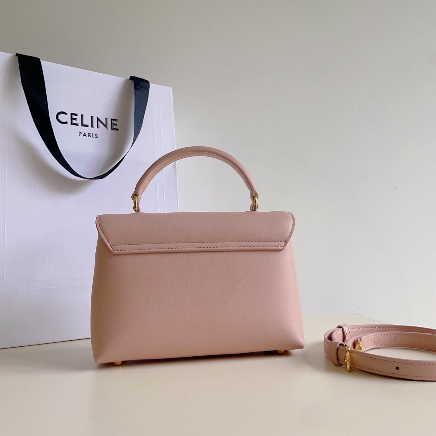 Celine 셀린느 Nino 트리오므프 탑핸들백 스무스 카프스킨 로즈 핑크 골드 하드웨어 7