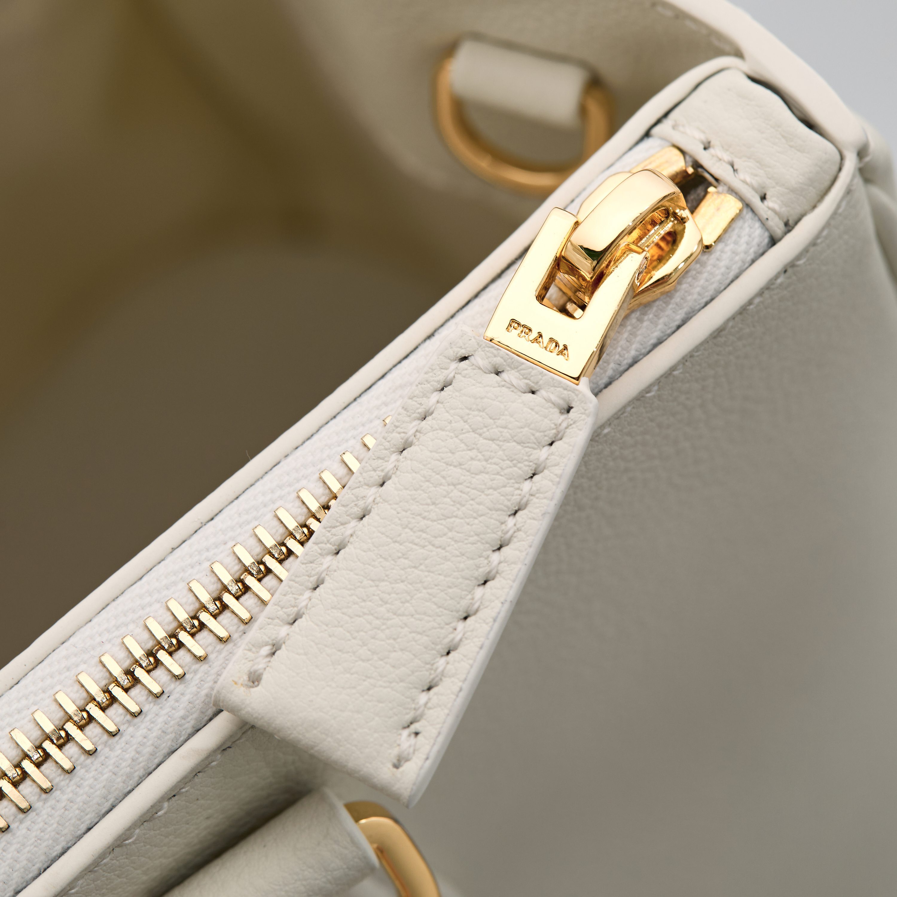 Prada 프라다 1BA274 사피아노 레더 토트백 카멜 브라운 골드 하드웨어 7