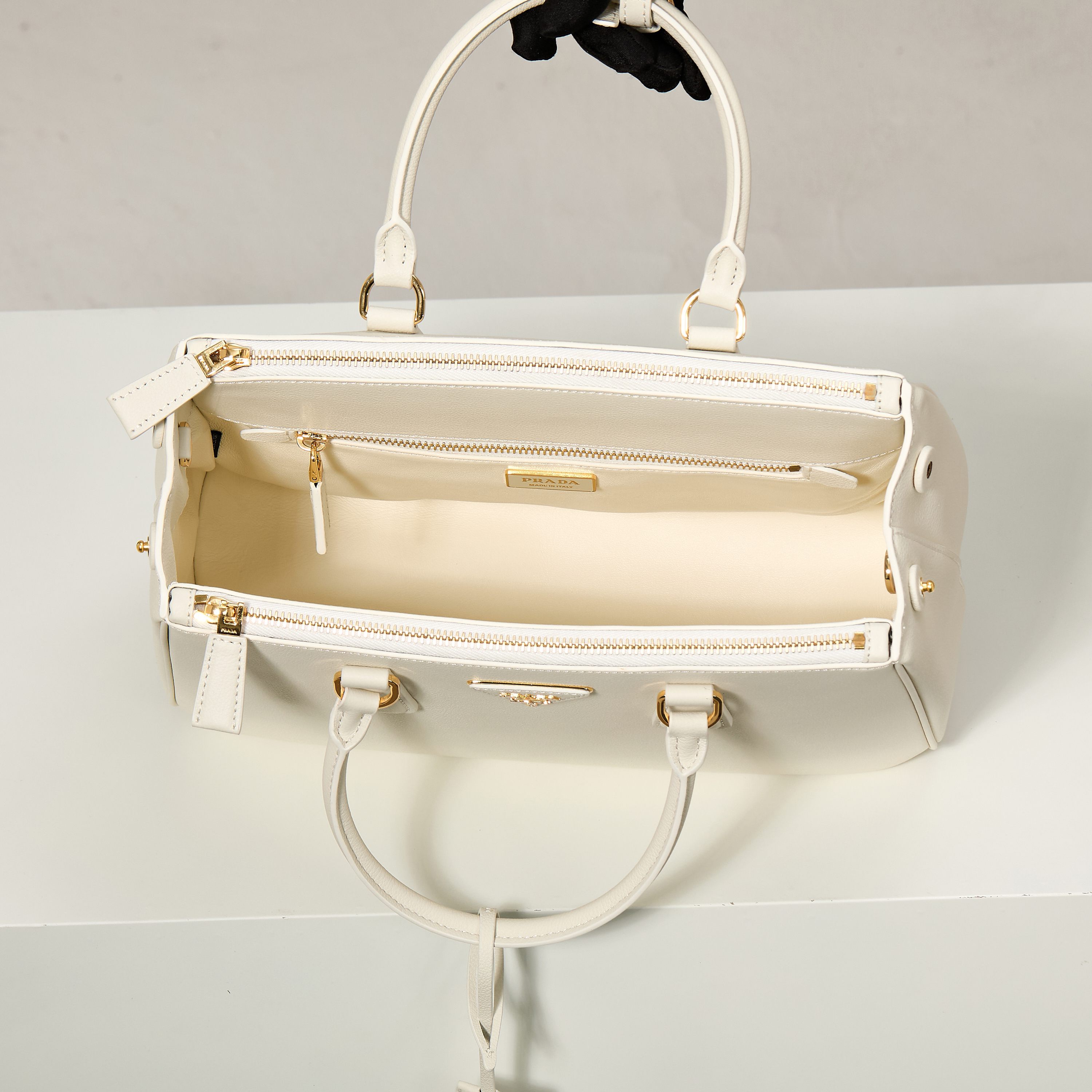 Prada 프라다 1BA274 사피아노 레더 토트백 카멜 브라운 골드 하드웨어 9