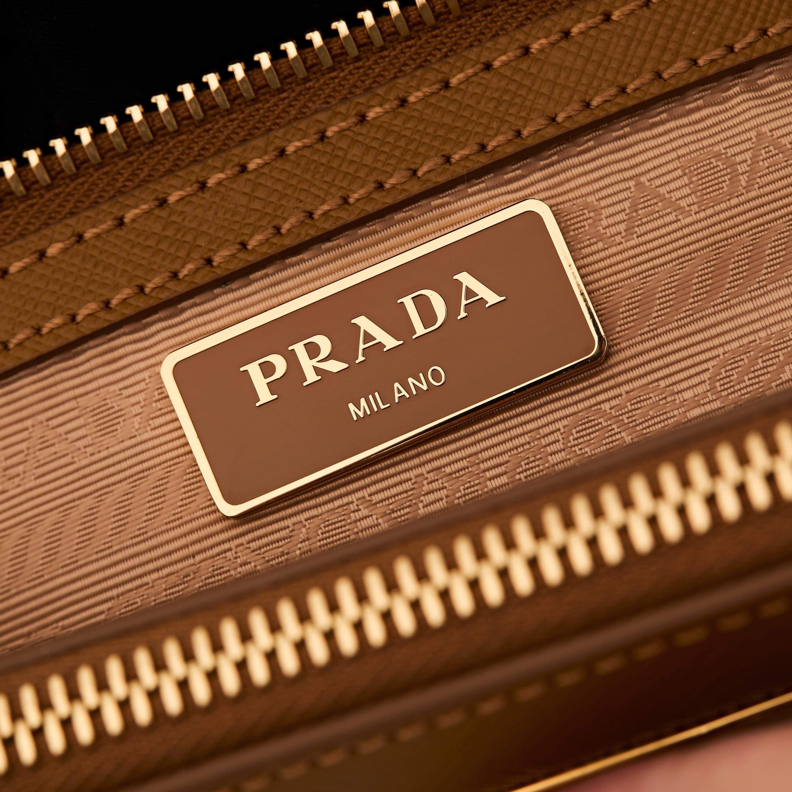 Prada 프라다 갤러리아 미니 탑핸들백 사피아노 레더 캐러멜 브라운 골드 8