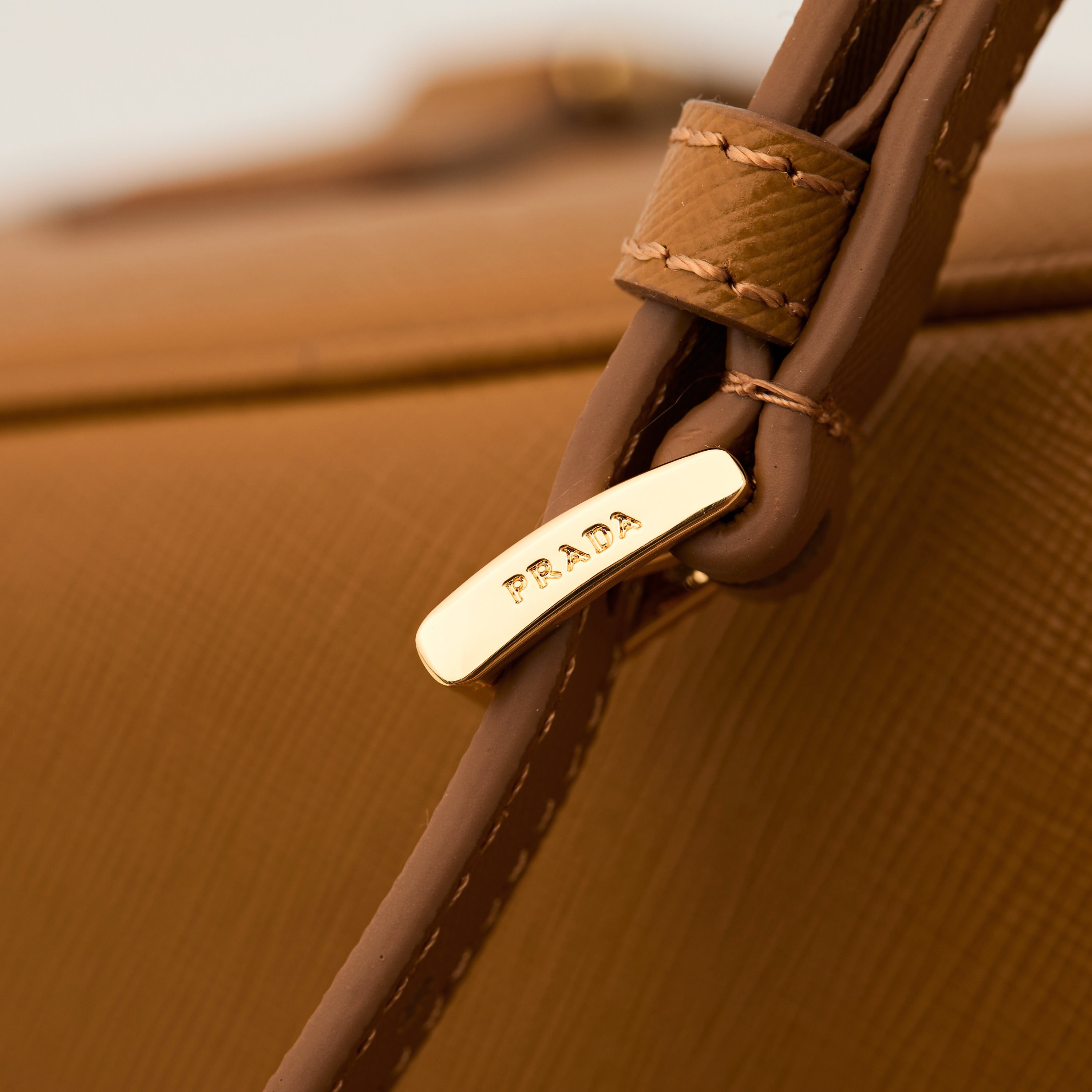 Prada 프라다 갤러리아 미니 탑핸들백 사피아노 레더 캐러멜 브라운 골드 11