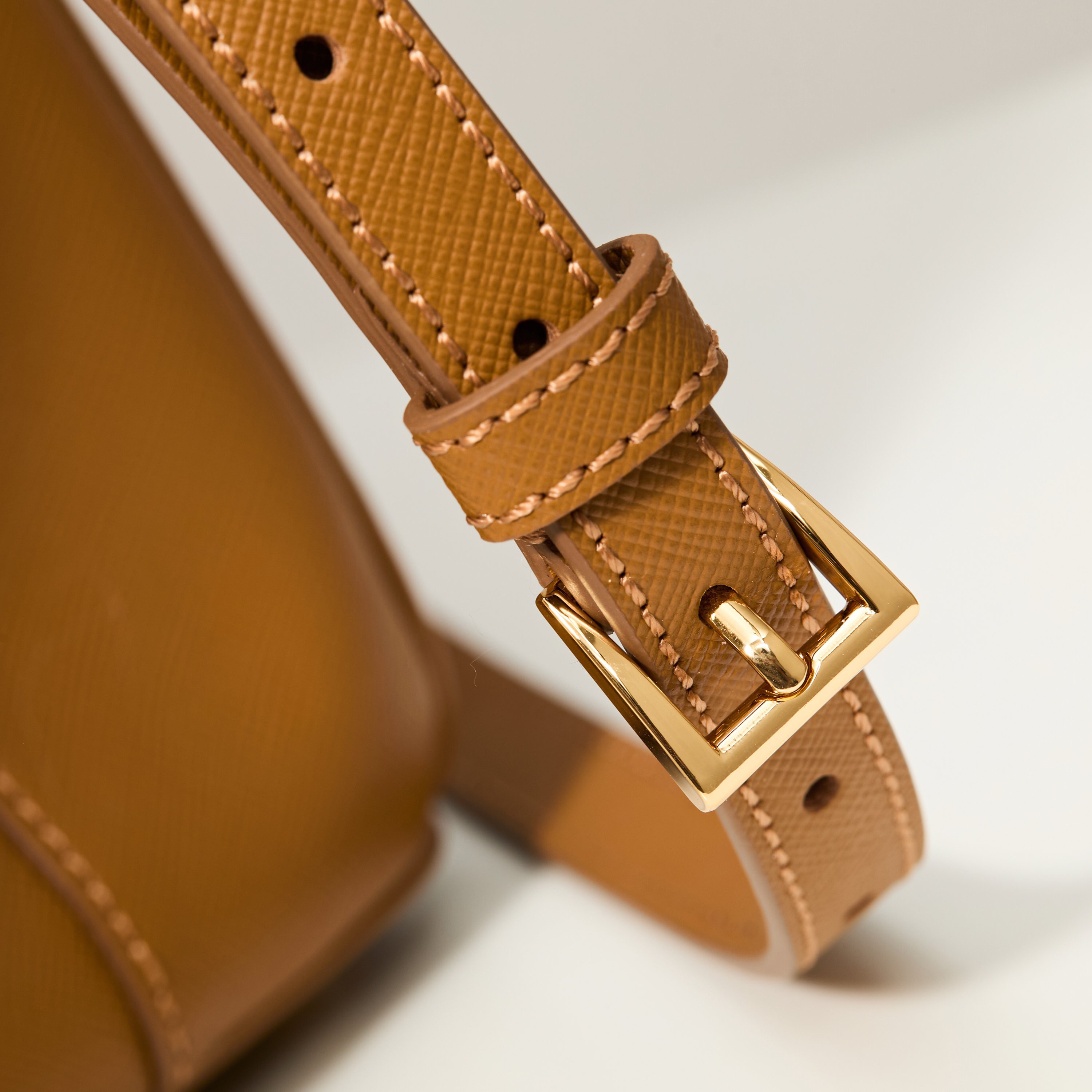 Prada 프라다 갤러리아 미니 탑핸들백 사피아노 레더 캐러멜 브라운 골드 12