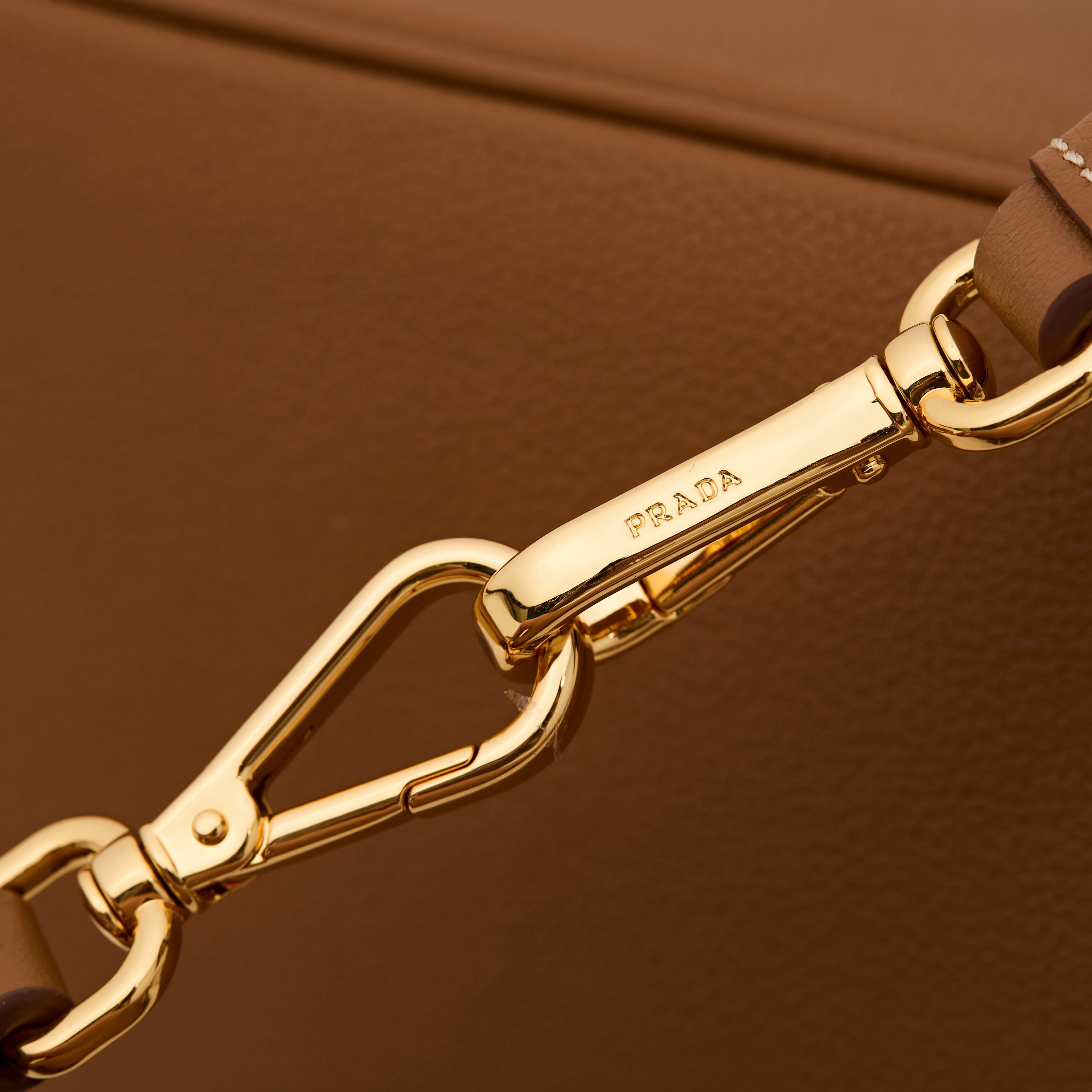 Prada 프라다 갤러리아 스몰 토트백 그레인드 카프스킨 카멜 브라운 골드 하드웨어 1BA896 20cm 6