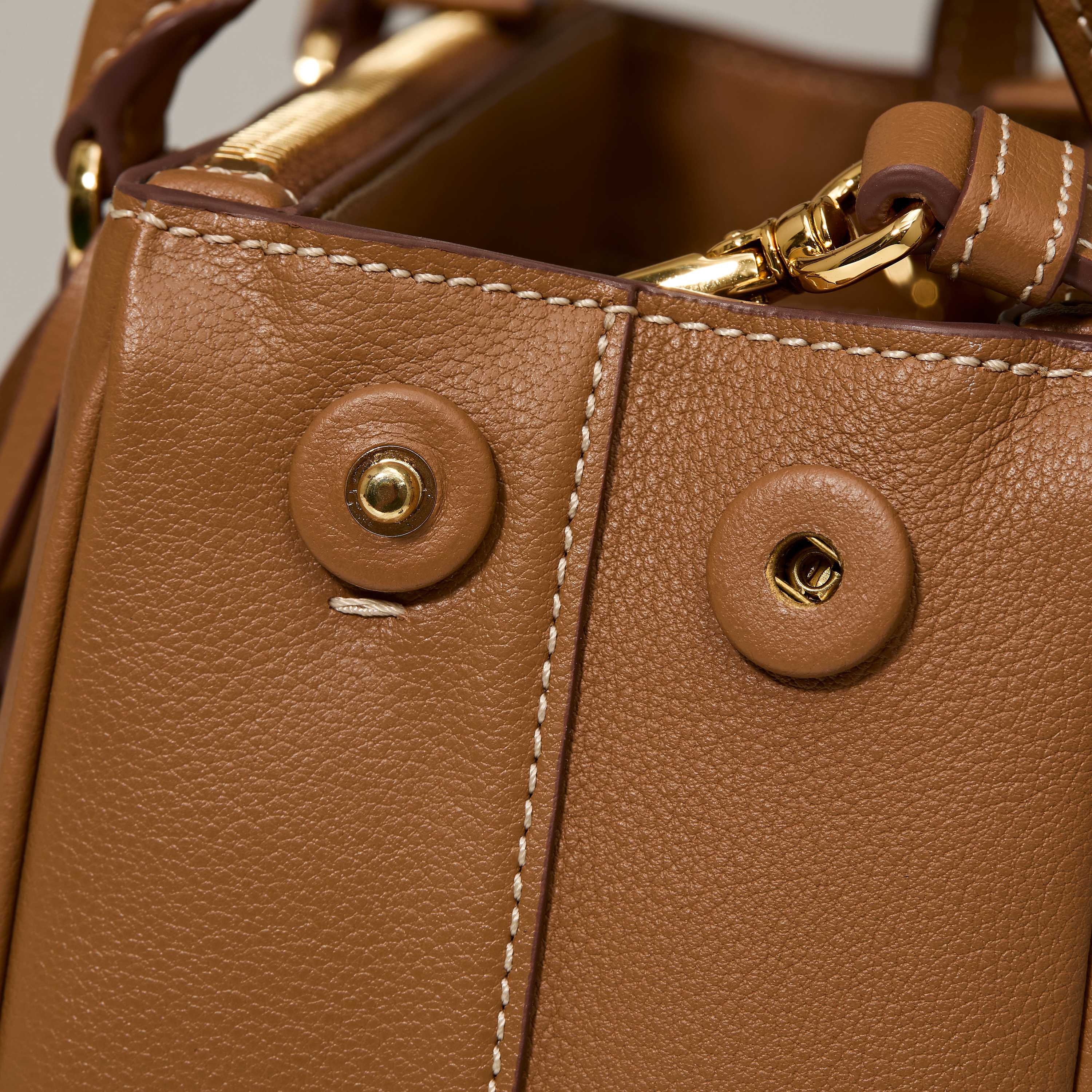 Prada 프라다 갤러리아 스몰 토트백 그레인드 카프스킨 카멜 브라운 골드 하드웨어 1BA896 20cm 13