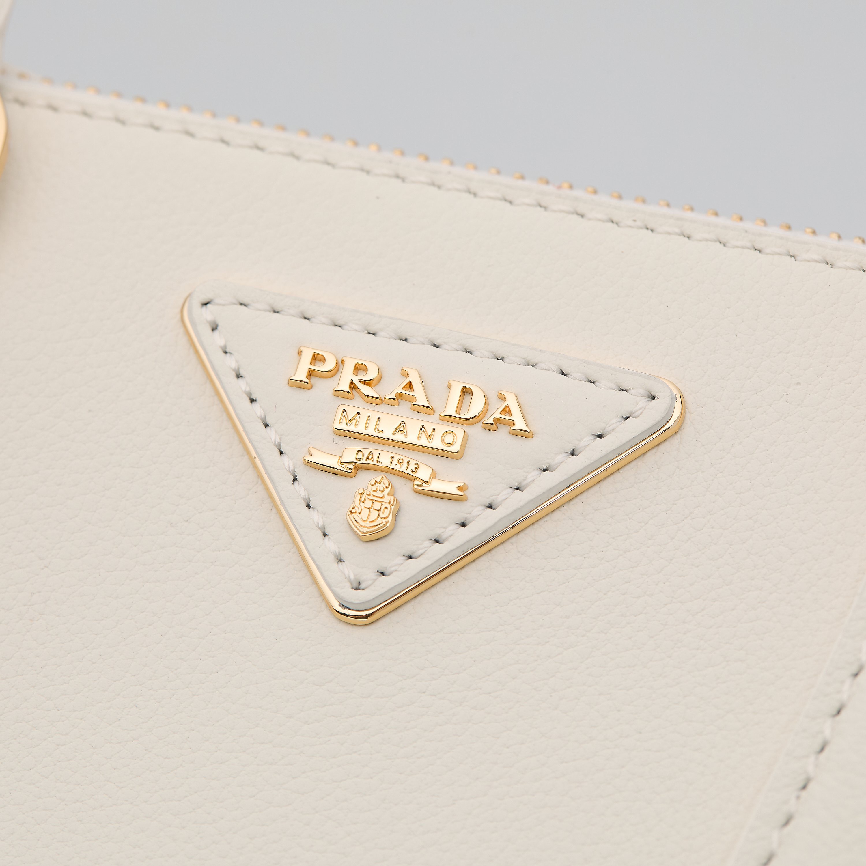 Prada 프라다 갤러리아 스몰 토트백 그레인드 카프스킨 아이보 골드 하드웨어 1BA896 20cm 5