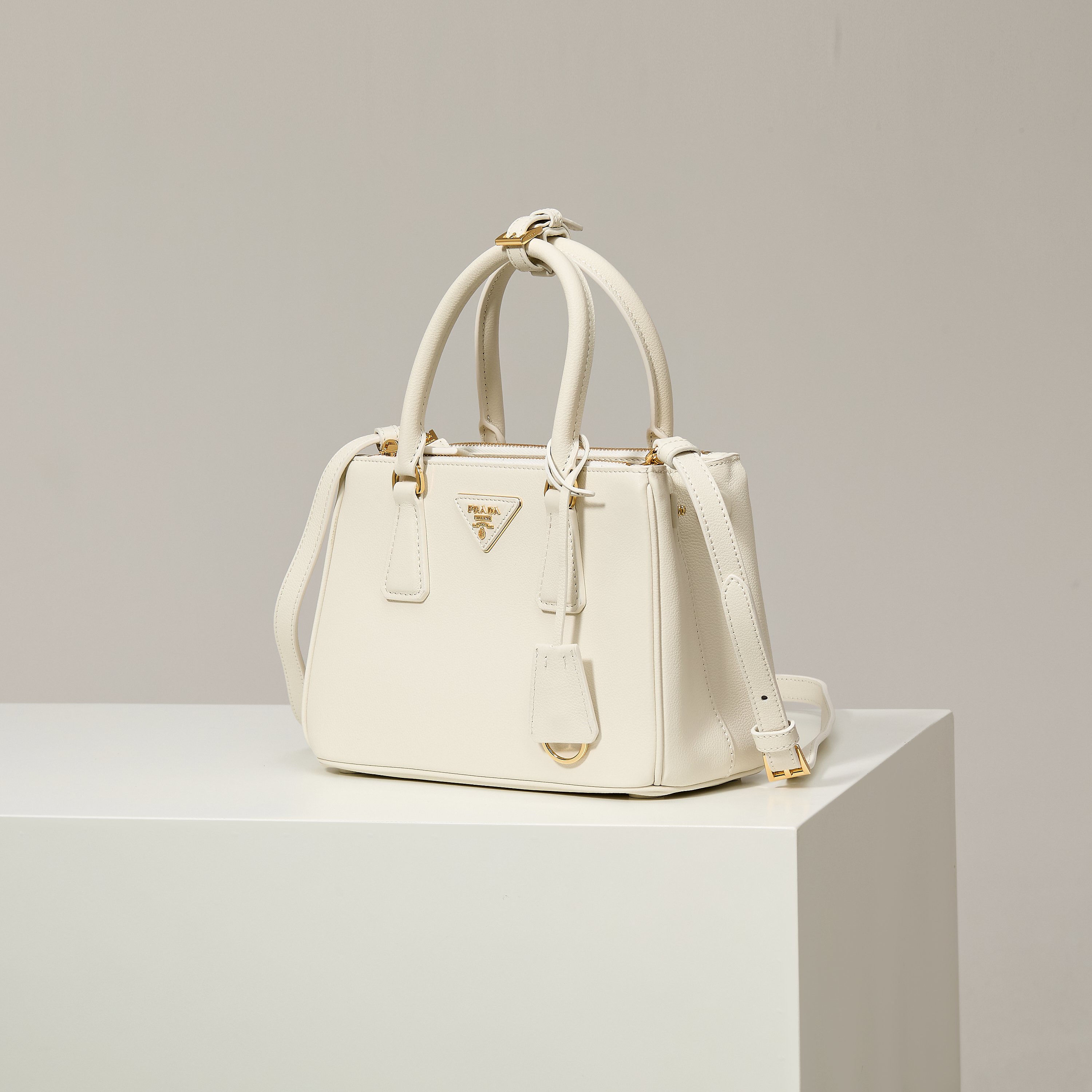 Prada 프라다 갤러리아 스몰 토트백 그레인드 카프스킨 아이보 골드 하드웨어 1BA896 20cm 10