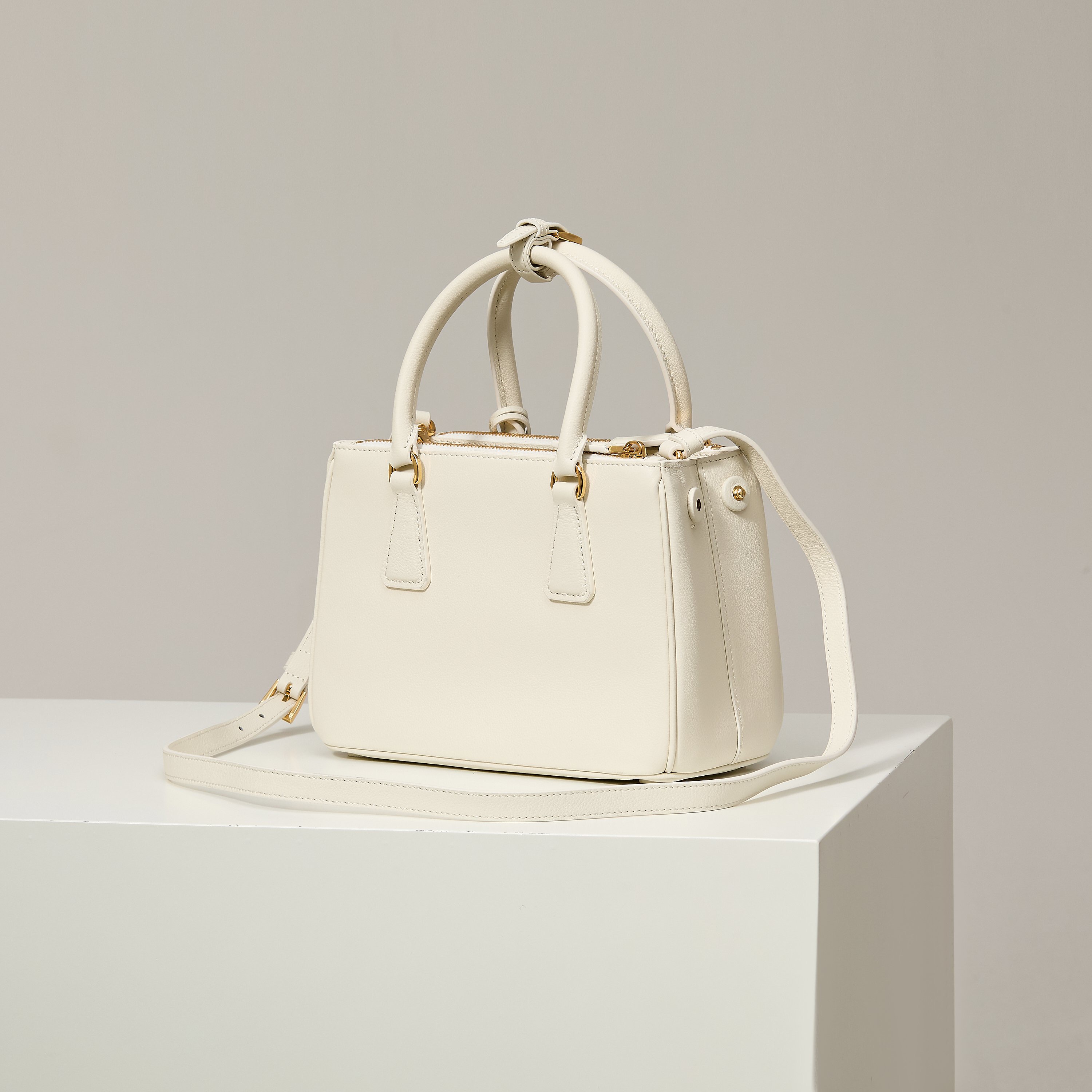 Prada 프라다 갤러리아 스몰 토트백 그레인드 카프스킨 아이보 골드 하드웨어 1BA896 20cm 11