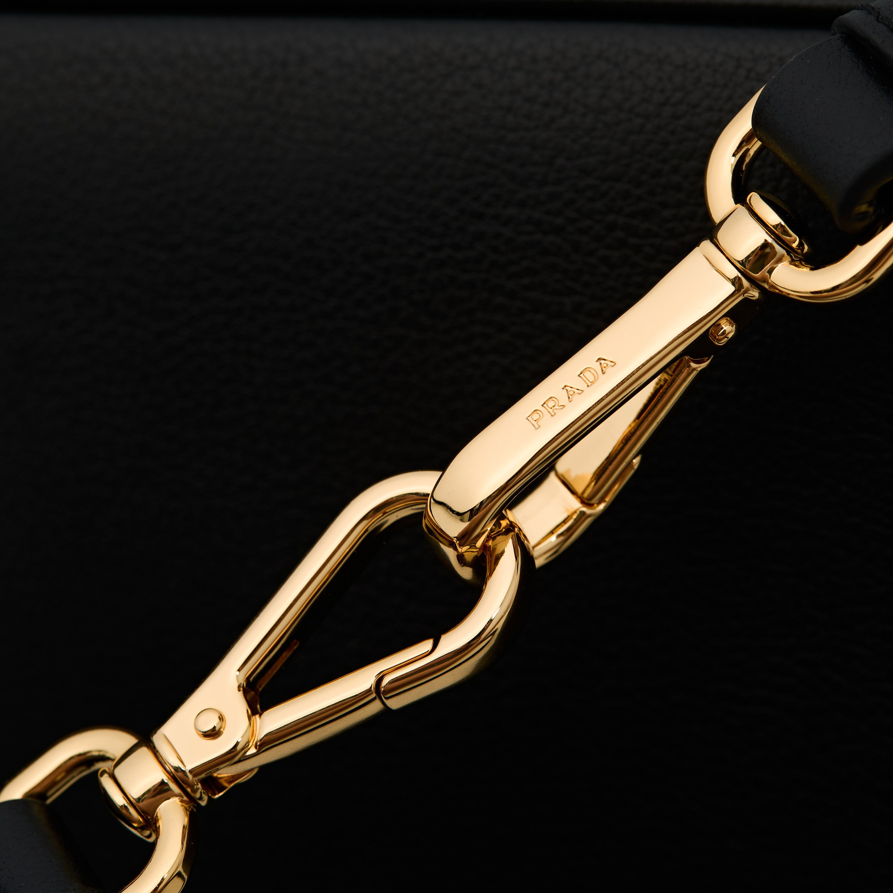 Prada 프라다 갤러리아 스몰 토트백 그레인드 카프스킨 카멜 블랙 골드 하드웨어 1BA896 20cm 6