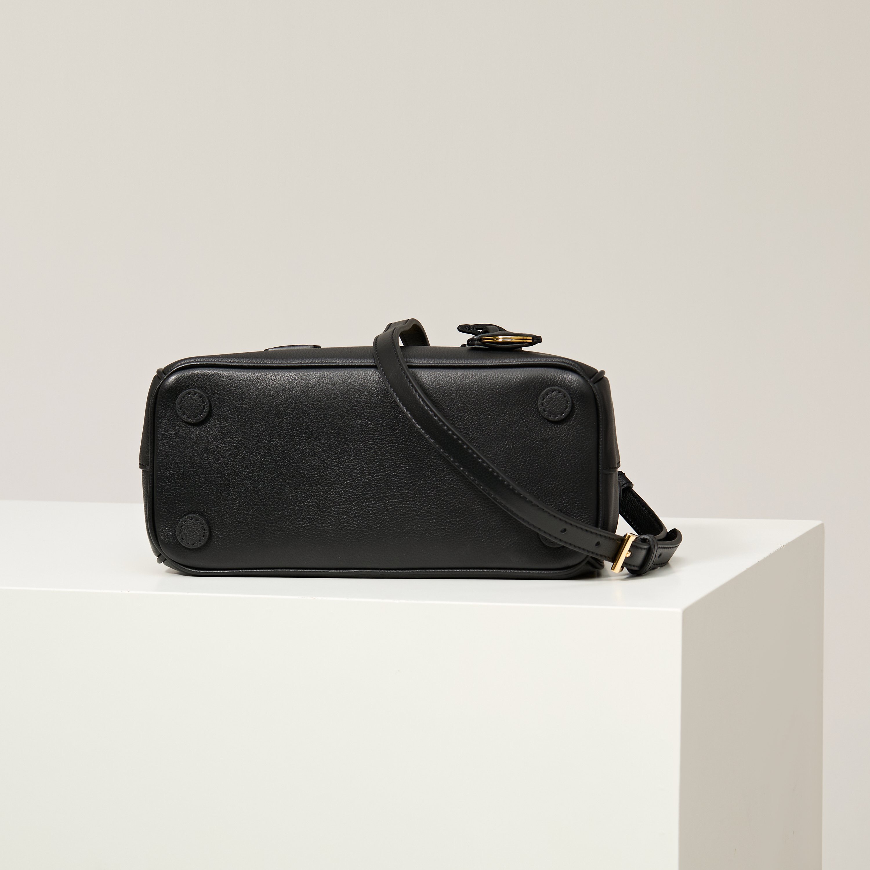 Prada 프라다 갤러리아 스몰 토트백 그레인드 카프스킨 카멜 블랙 골드 하드웨어 1BA896 20cm 12