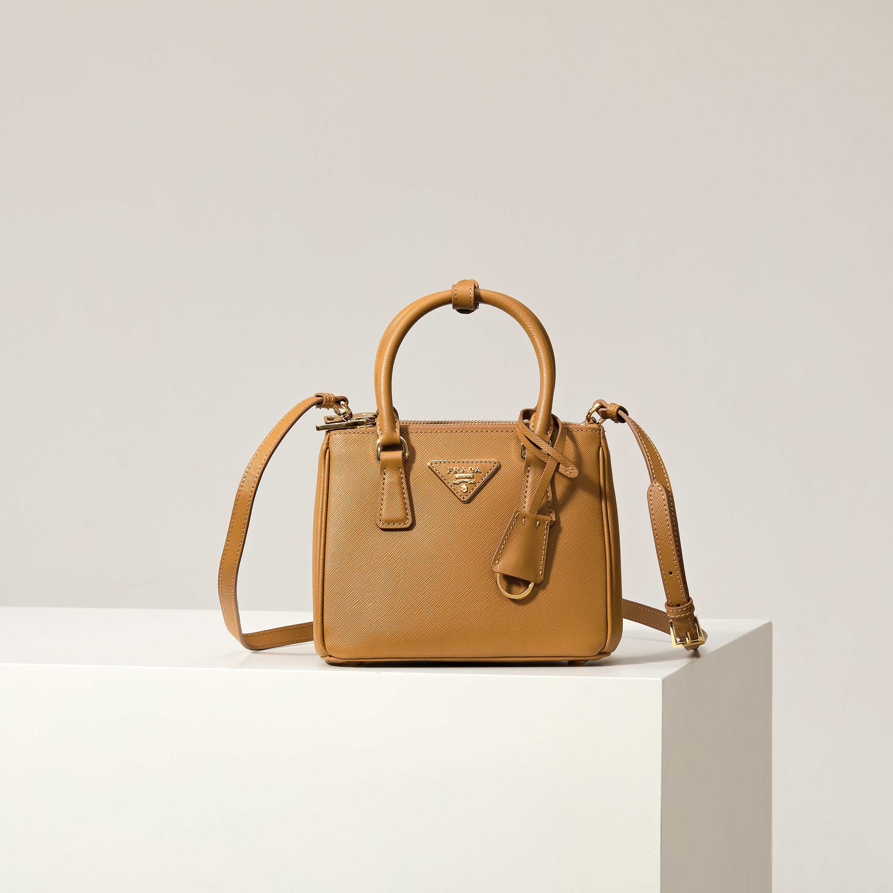 Prada 프라다 미니 갤러리아 토트백 사피아노 레더 카멜 브라운 골드 20cm 1