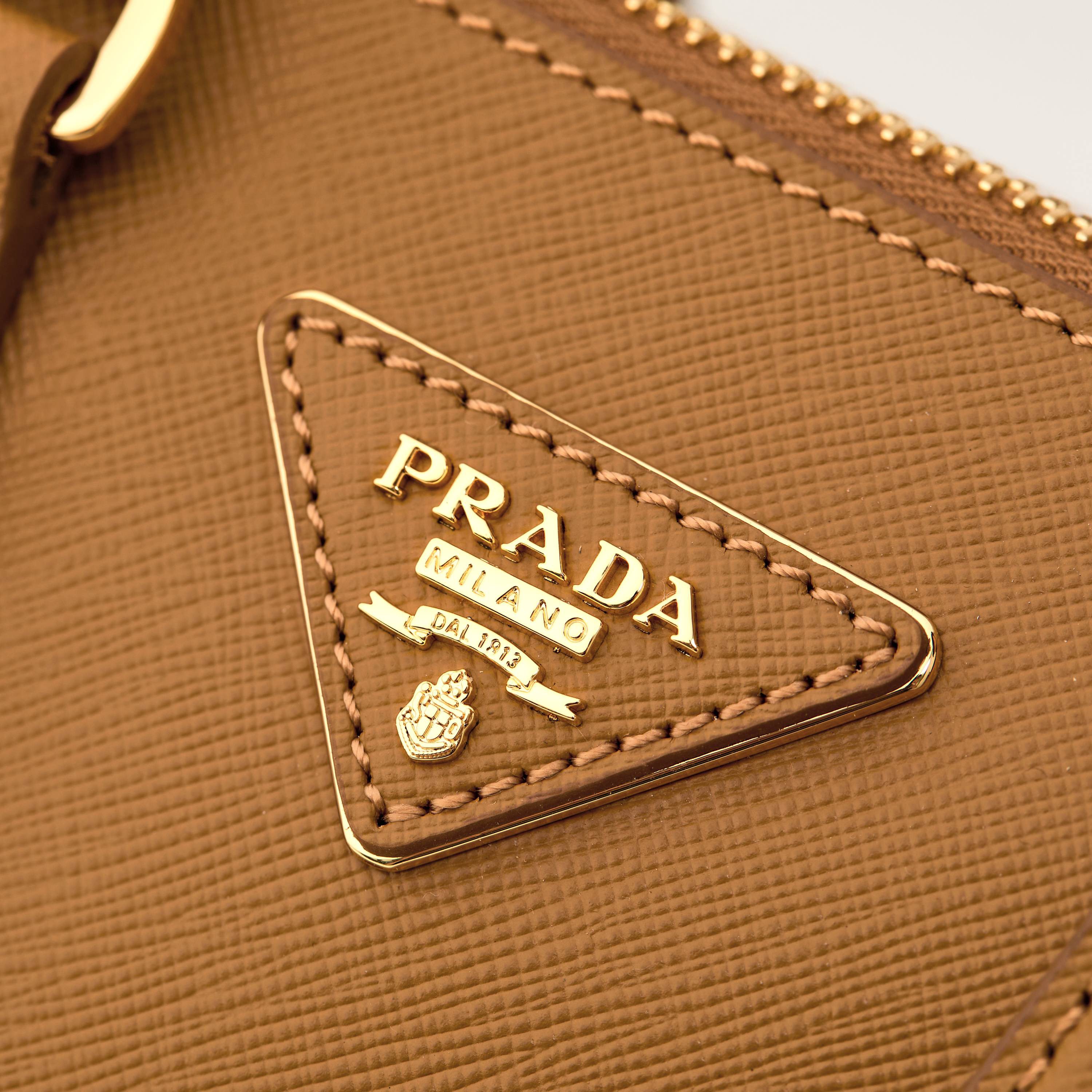 Prada 프라다 미니 갤러리아 토트백 사피아노 레더 카멜 브라운 골드 20cm 5