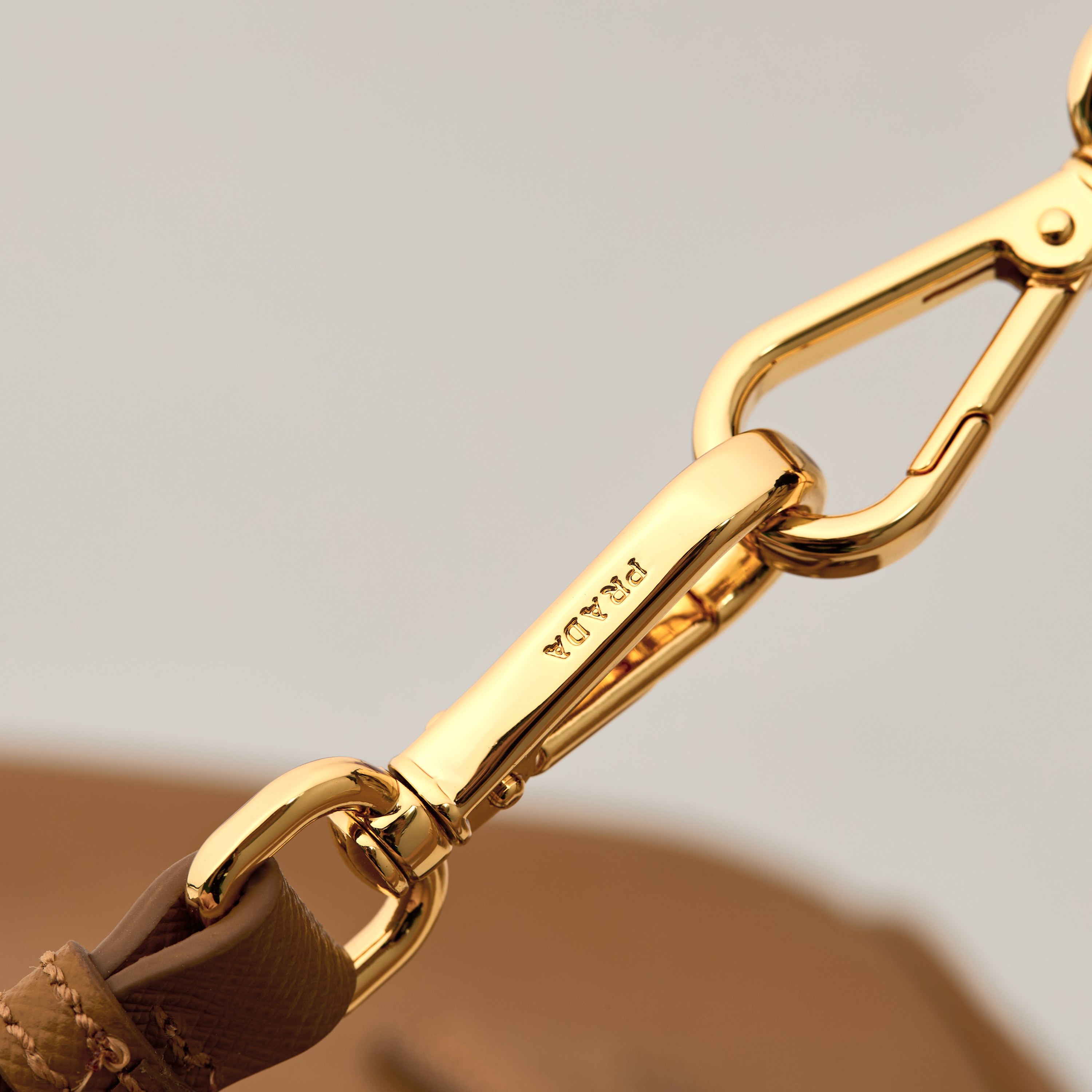 Prada 프라다 미니 갤러리아 토트백 사피아노 레더 카멜 브라운 골드 20cm 6