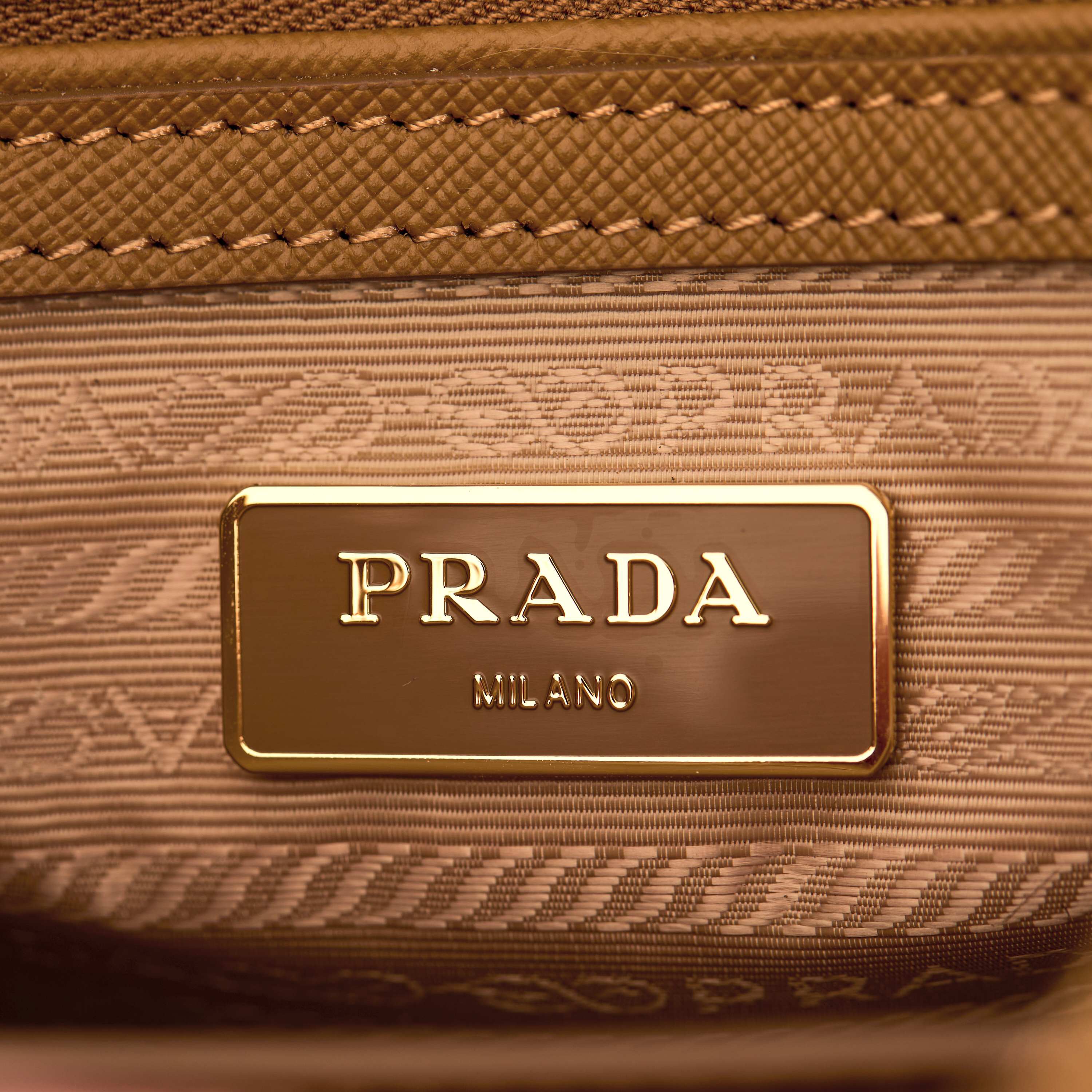 Prada 프라다 미니 갤러리아 토트백 사피아노 레더 카멜 브라운 골드 20cm 8