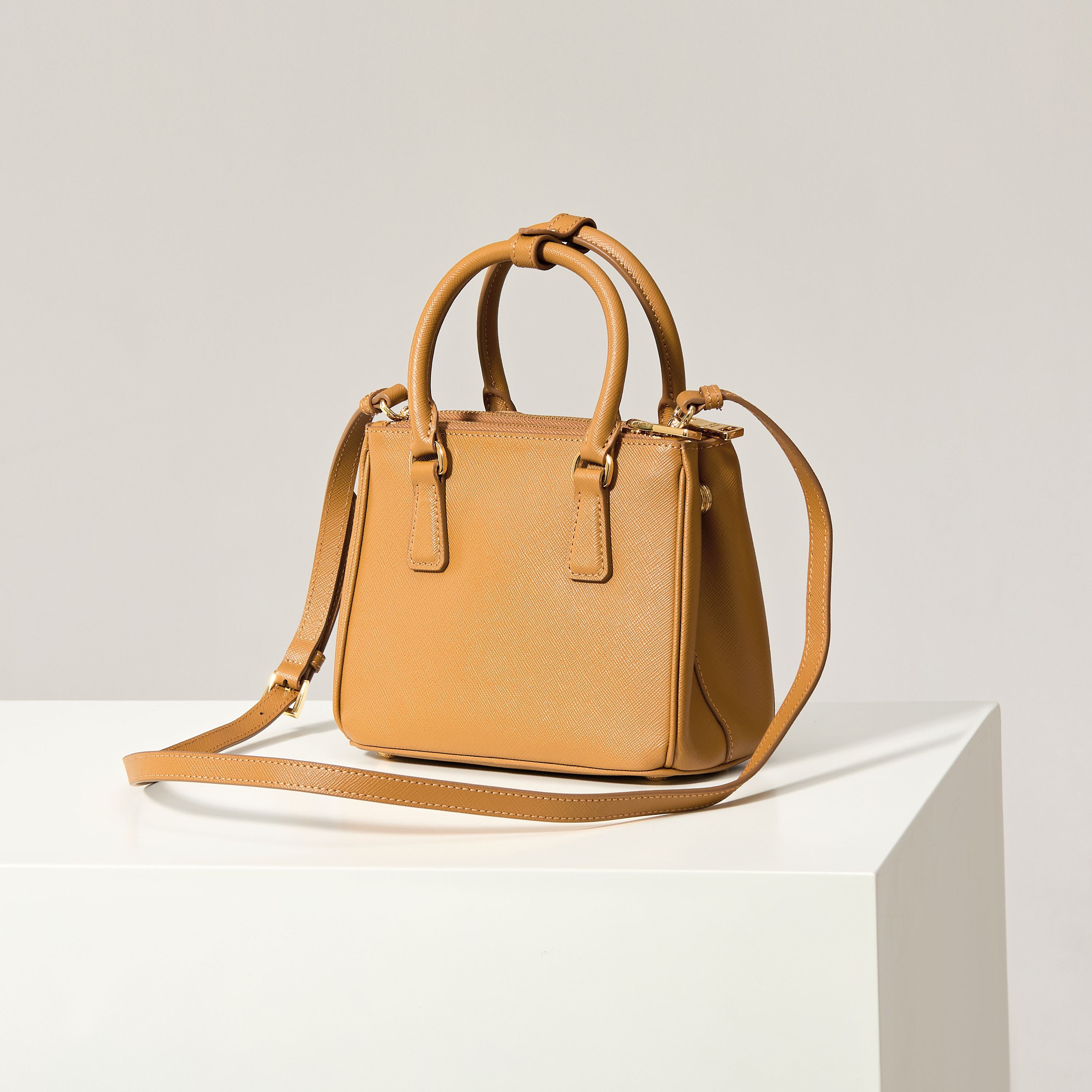 Prada 프라다 미니 갤러리아 토트백 사피아노 레더 카멜 브라운 골드 20cm 11