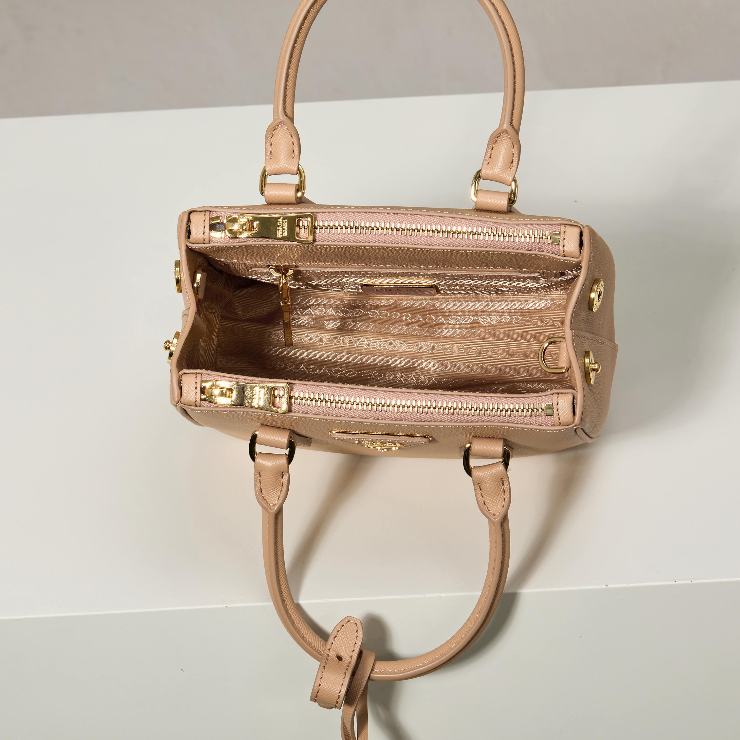 Prada 프라다 미니 갤러리아 토트백 사피아노 레더 카멜 핑크 골드 20cm 9