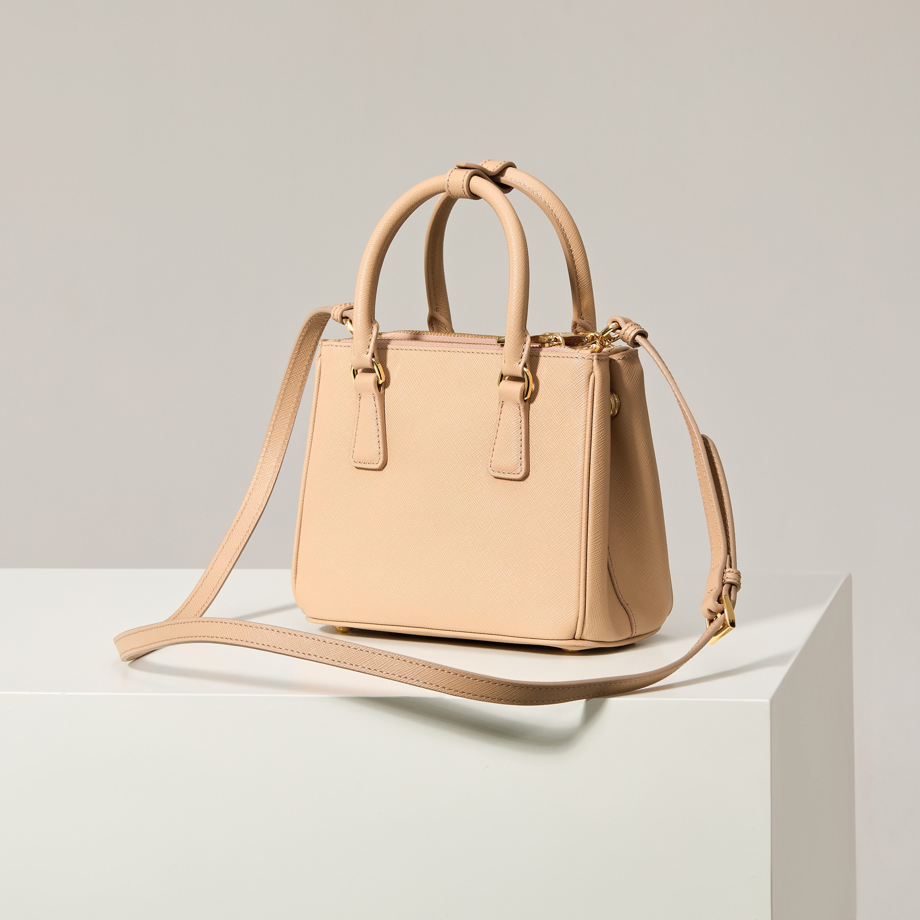 Prada 프라다 미니 갤러리아 토트백 사피아노 레더 카멜 핑크 골드 20cm 11