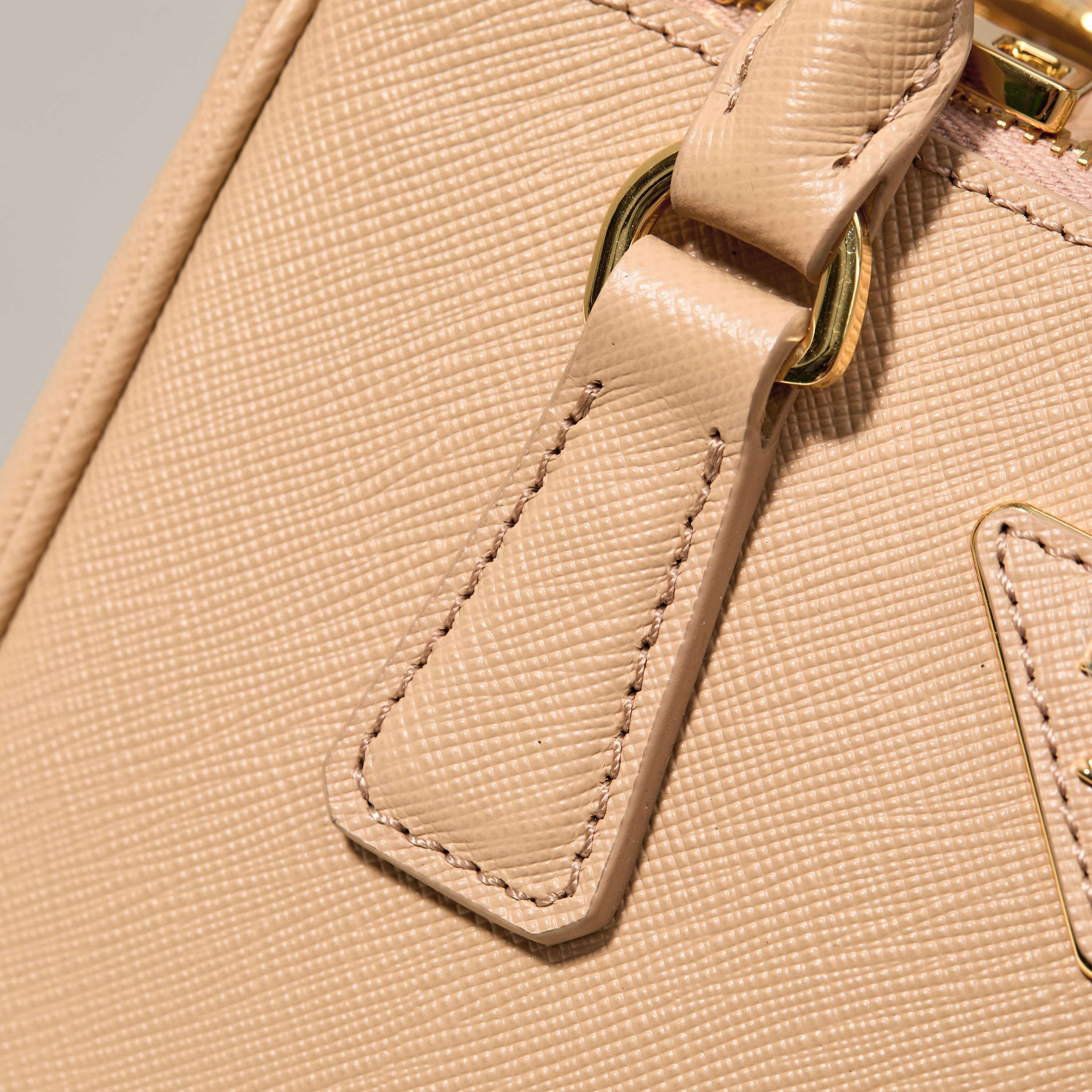 Prada 프라다 미니 갤러리아 토트백 사피아노 레더 카멜 핑크 골드 20cm 16